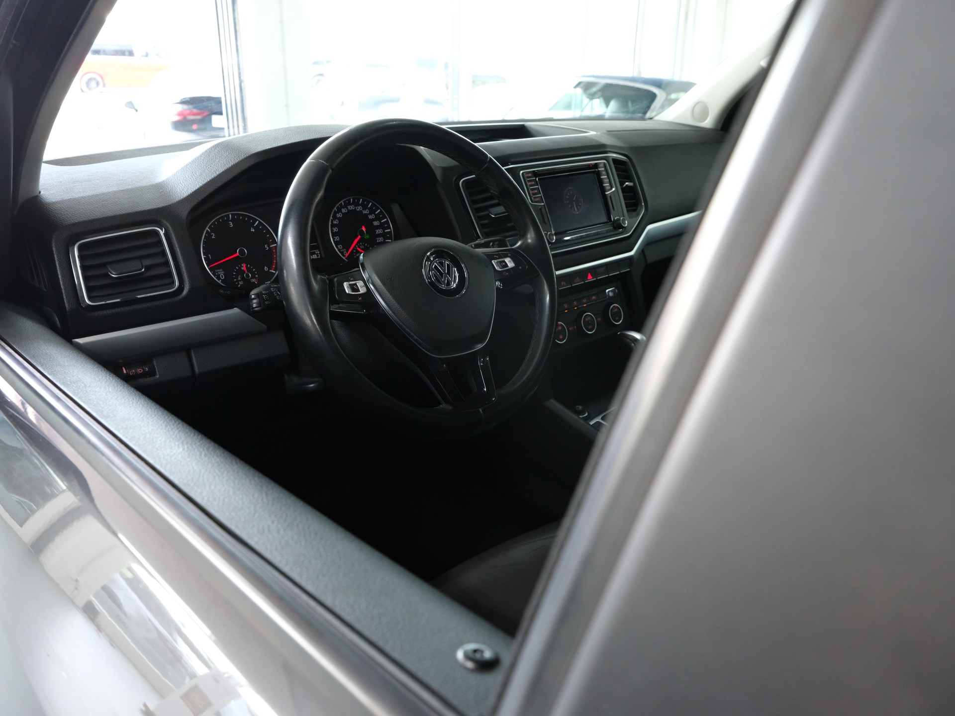 VW Amarok 3.0TDI Highline 4Motion Automatic-image-18