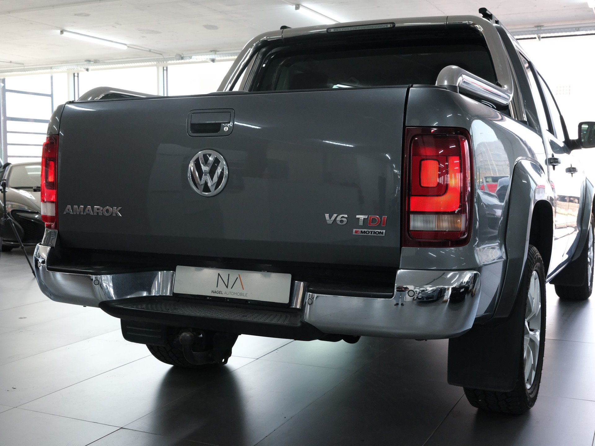 VW Amarok 3.0TDI Highline 4Motion Automatic-image-11
