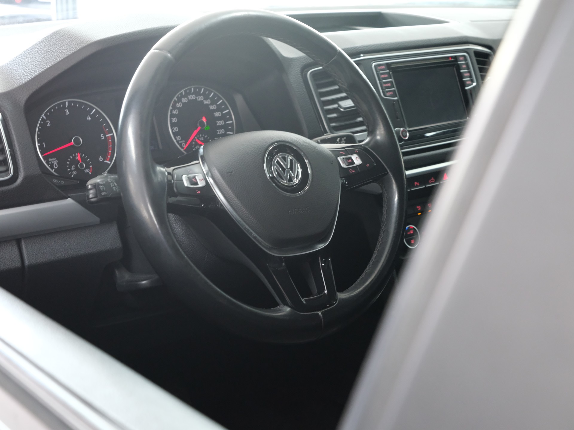 VW Amarok 3.0TDI Highline 4Motion Automatic-image-17