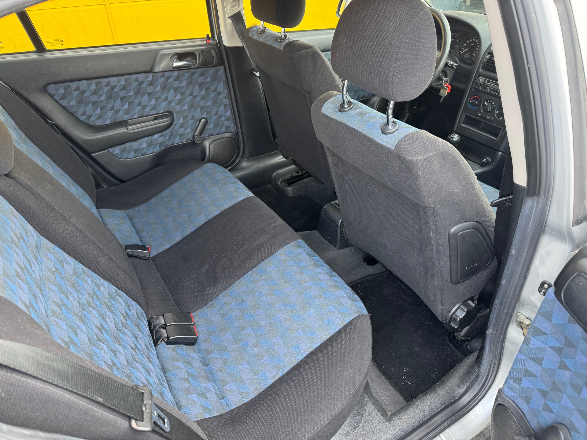 OPEL Astra 1.2i 16V Club-image-11