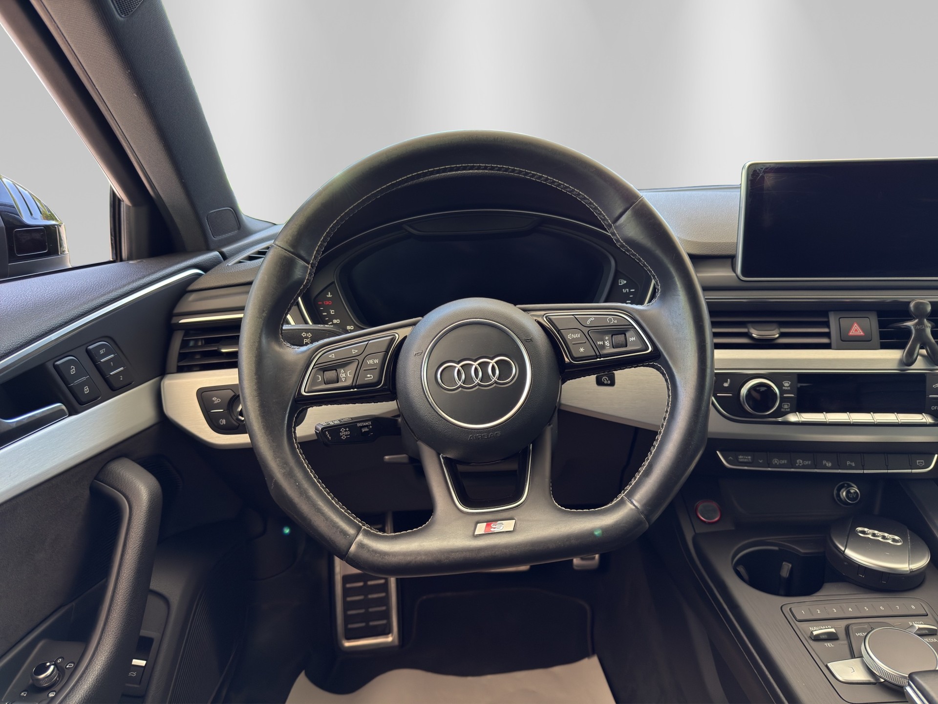 AUDI S4 Avant 3.0 TFSI quattro tiptronic-image-10