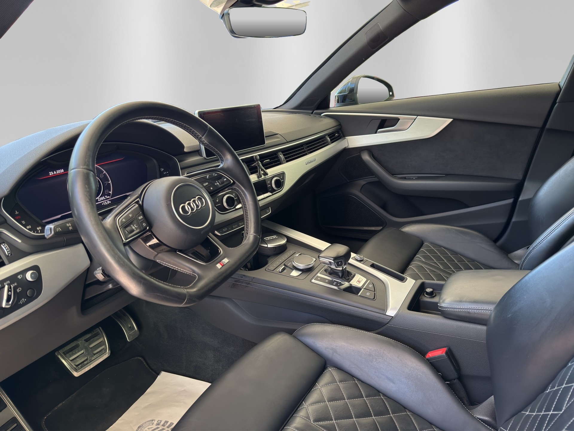 AUDI S4 Avant 3.0 TFSI quattro tiptronic-image-7