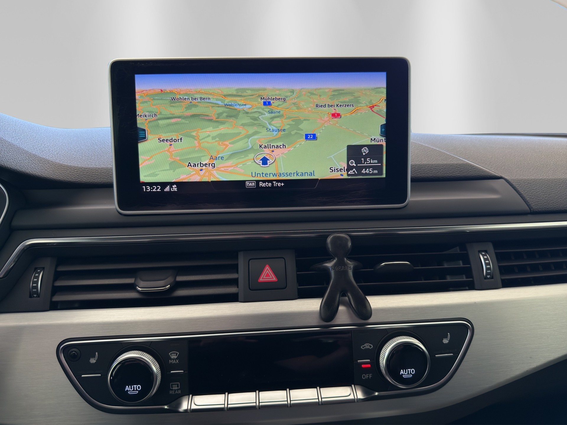 AUDI S4 Avant 3.0 TFSI quattro tiptronic-image-12