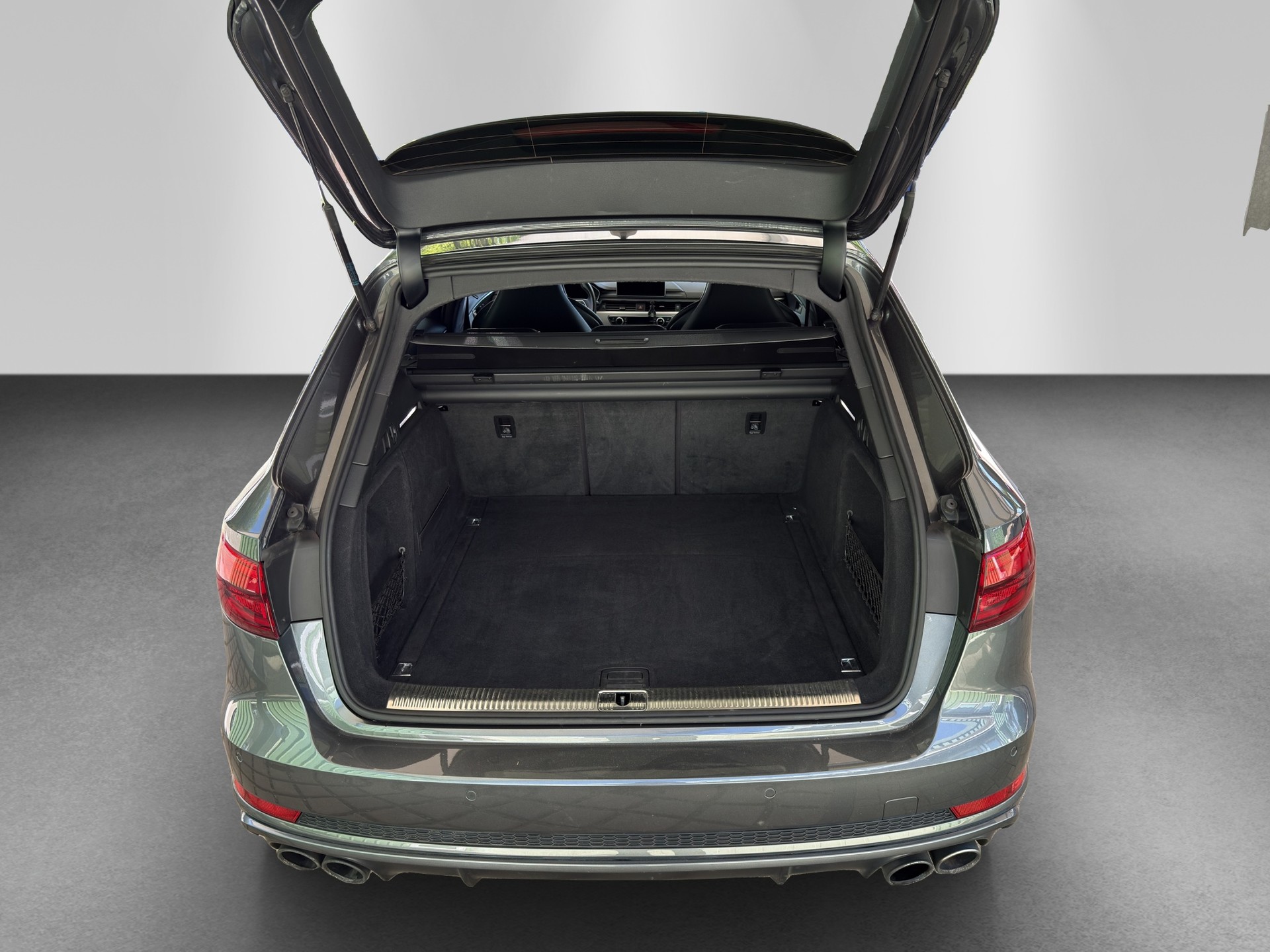 AUDI S4 Avant 3.0 TFSI quattro tiptronic-image-19