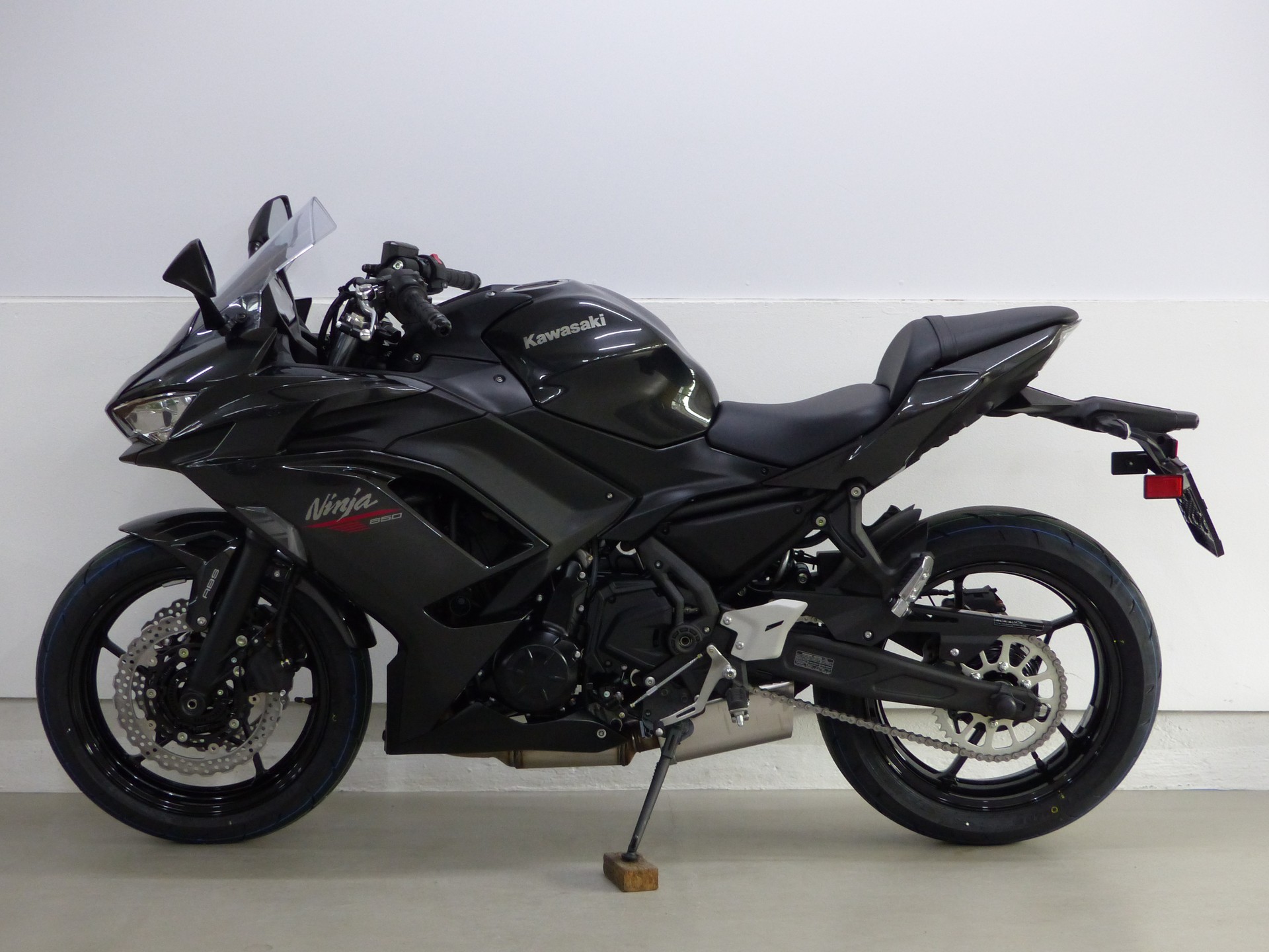 KAWASAKI Ninja 650 ABS-image-2
