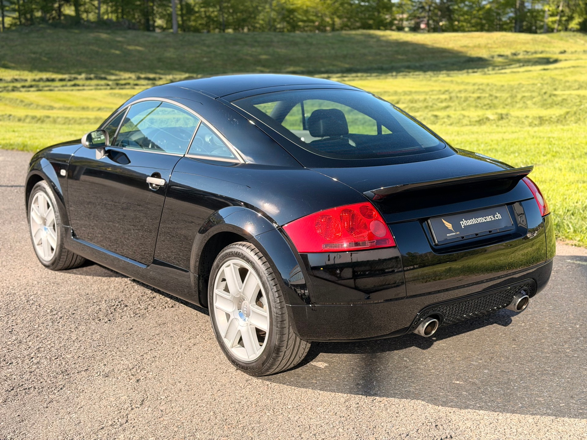 AUDI TT Coupé 3.2 quattro-image-23
