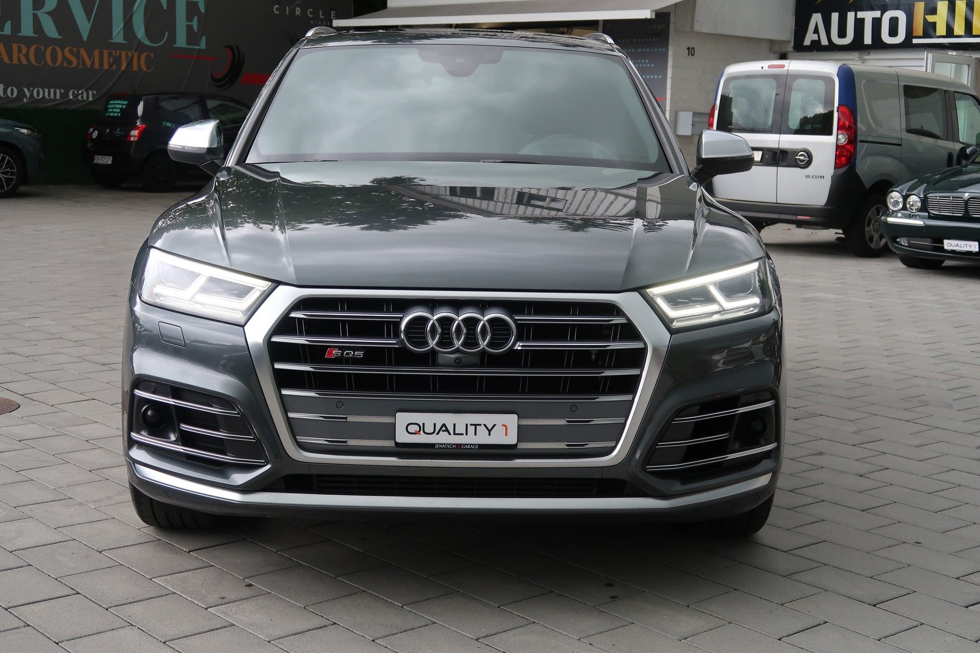 AUDI SQ5 3.0 TFSI quattro S-tronic-showroom-element-1