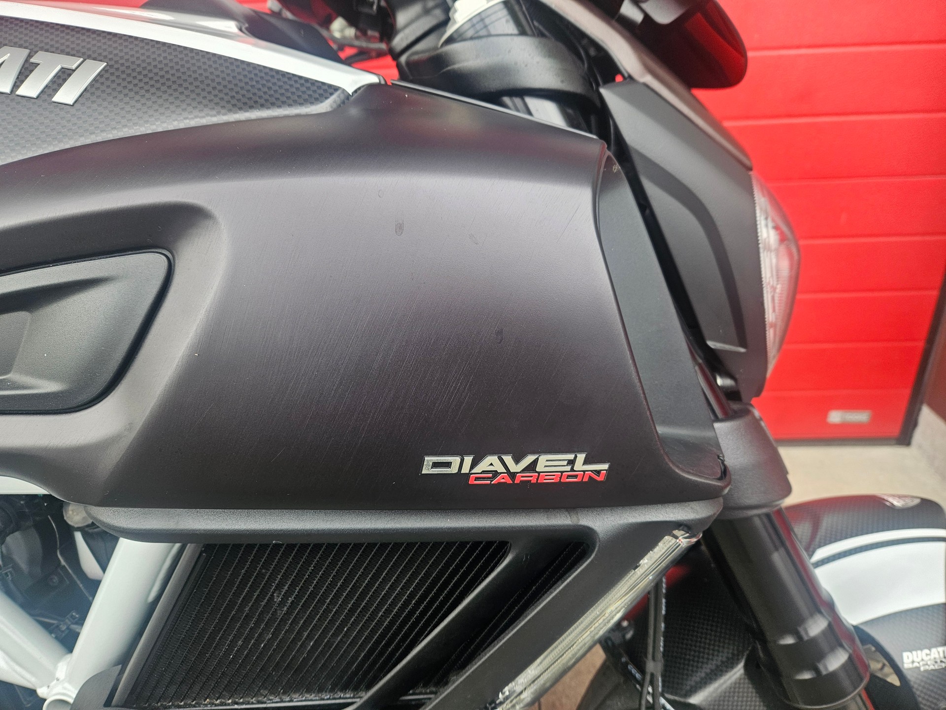 DUCATI Diavel 1200 Carbon-image-3