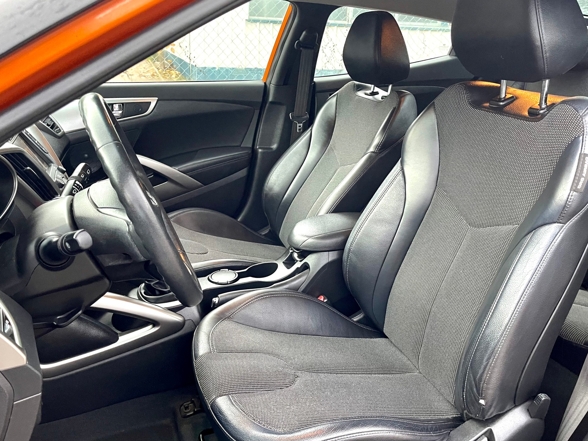 HYUNDAI Veloster 1.6 GDI-image-15