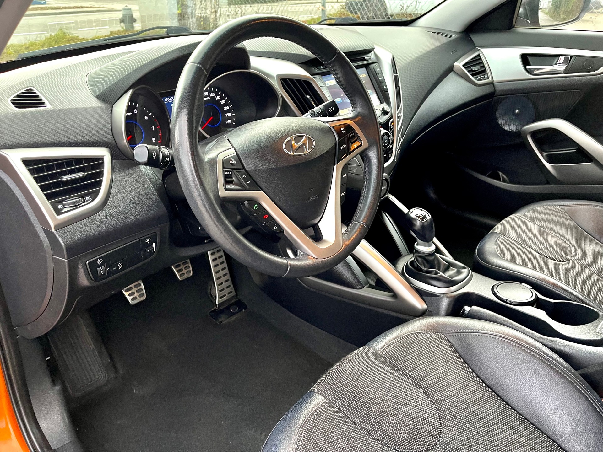 HYUNDAI Veloster 1.6 GDI-image-14