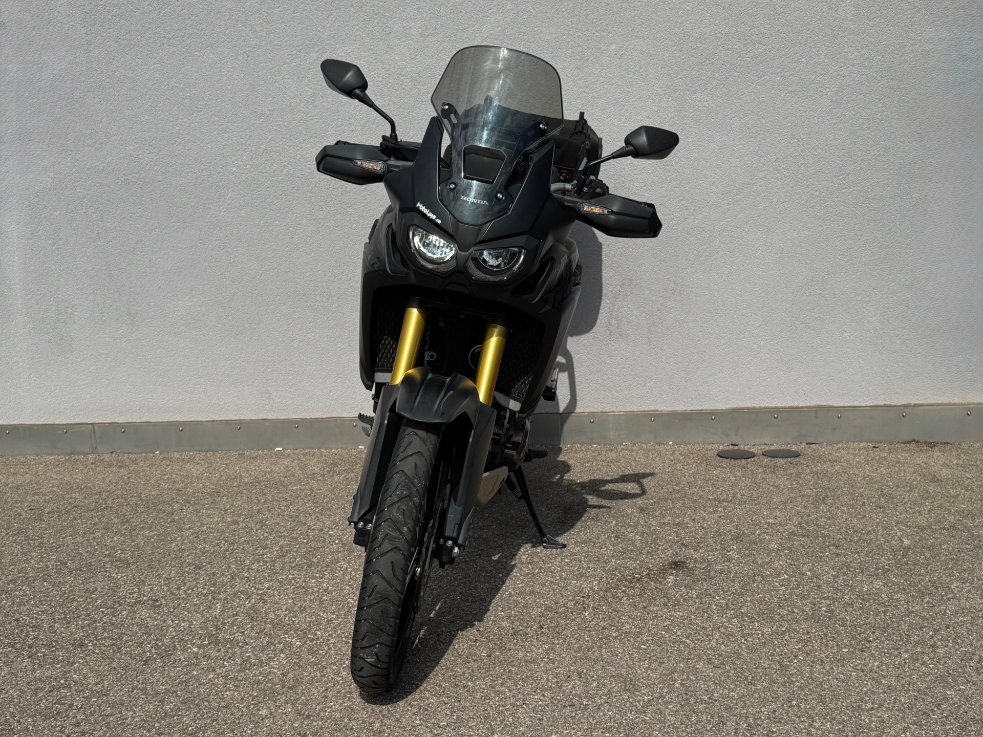 HONDA CRF 1000A Africa Twin-image-3