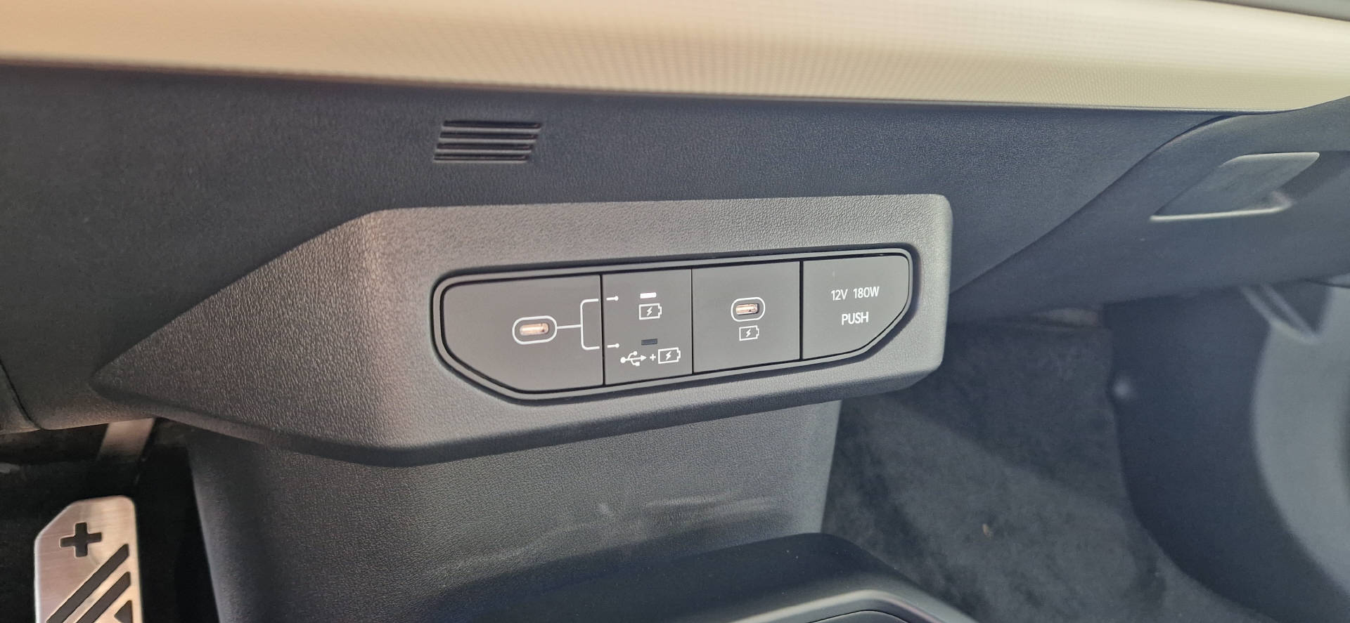 KIA EV4 Fastback 81 kWh GT-Line-image-13