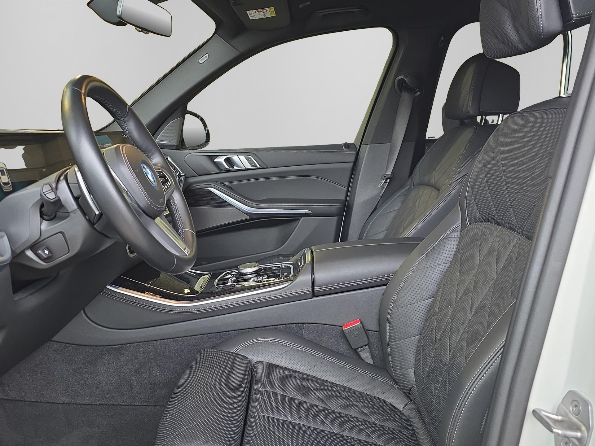 BMW X5 50e xDrive M Sport-image-31