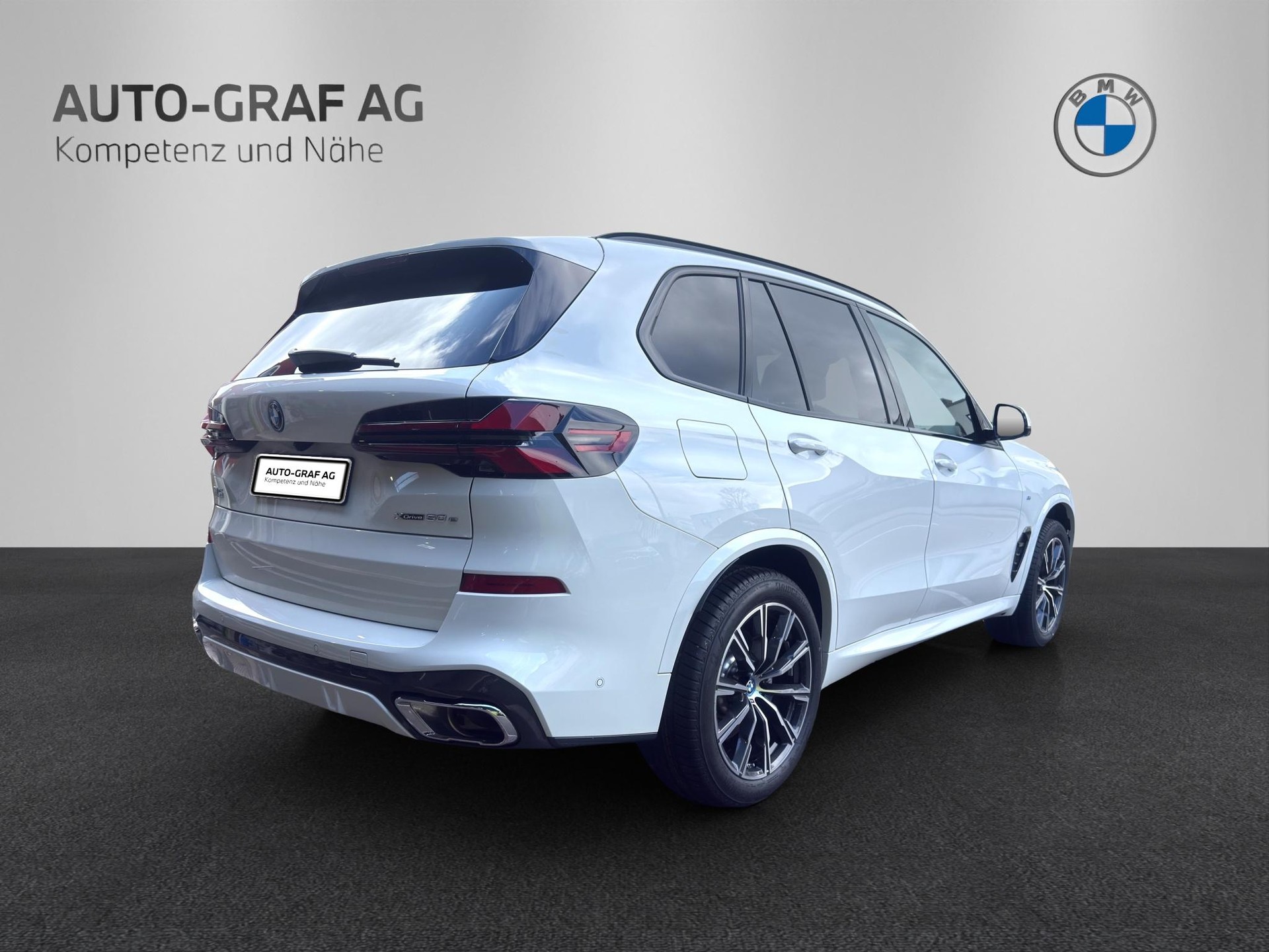 BMW X5 50e xDrive M Sport-showroom-element-3