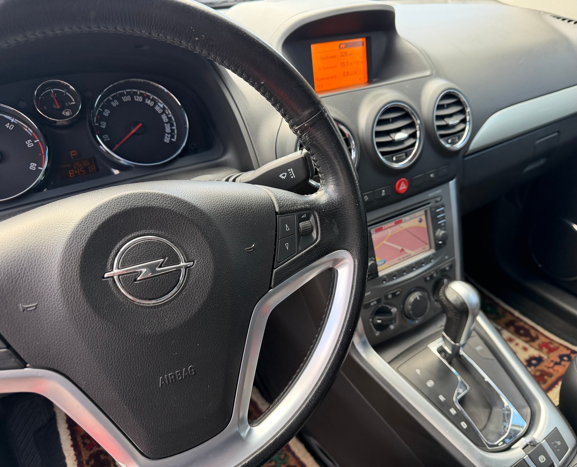 OPEL Antara 2.2 CDTi Cosmo 4WD Automatic-image-4