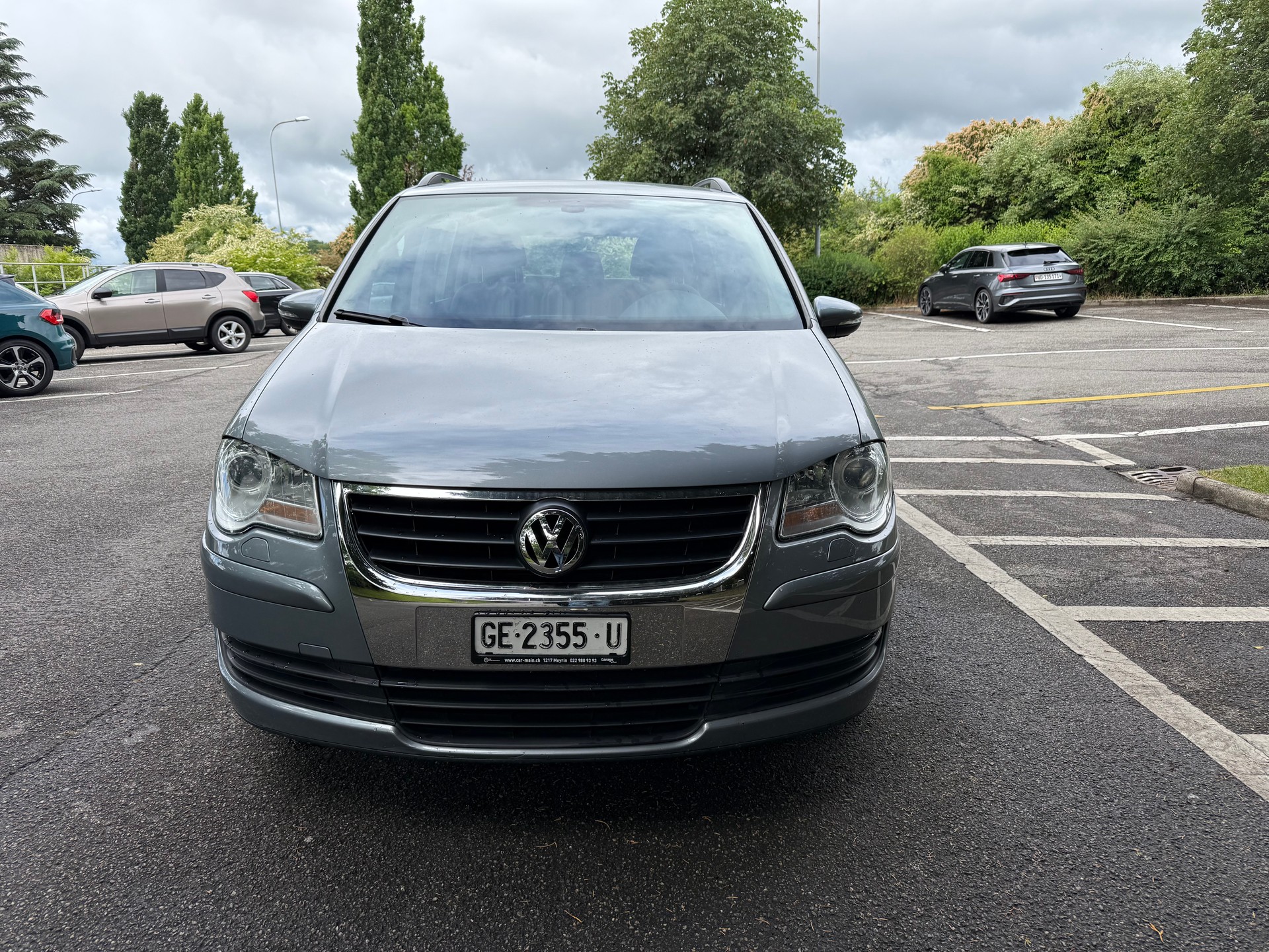 VW Touran 1.4 TSI Trendline DSG-image-1