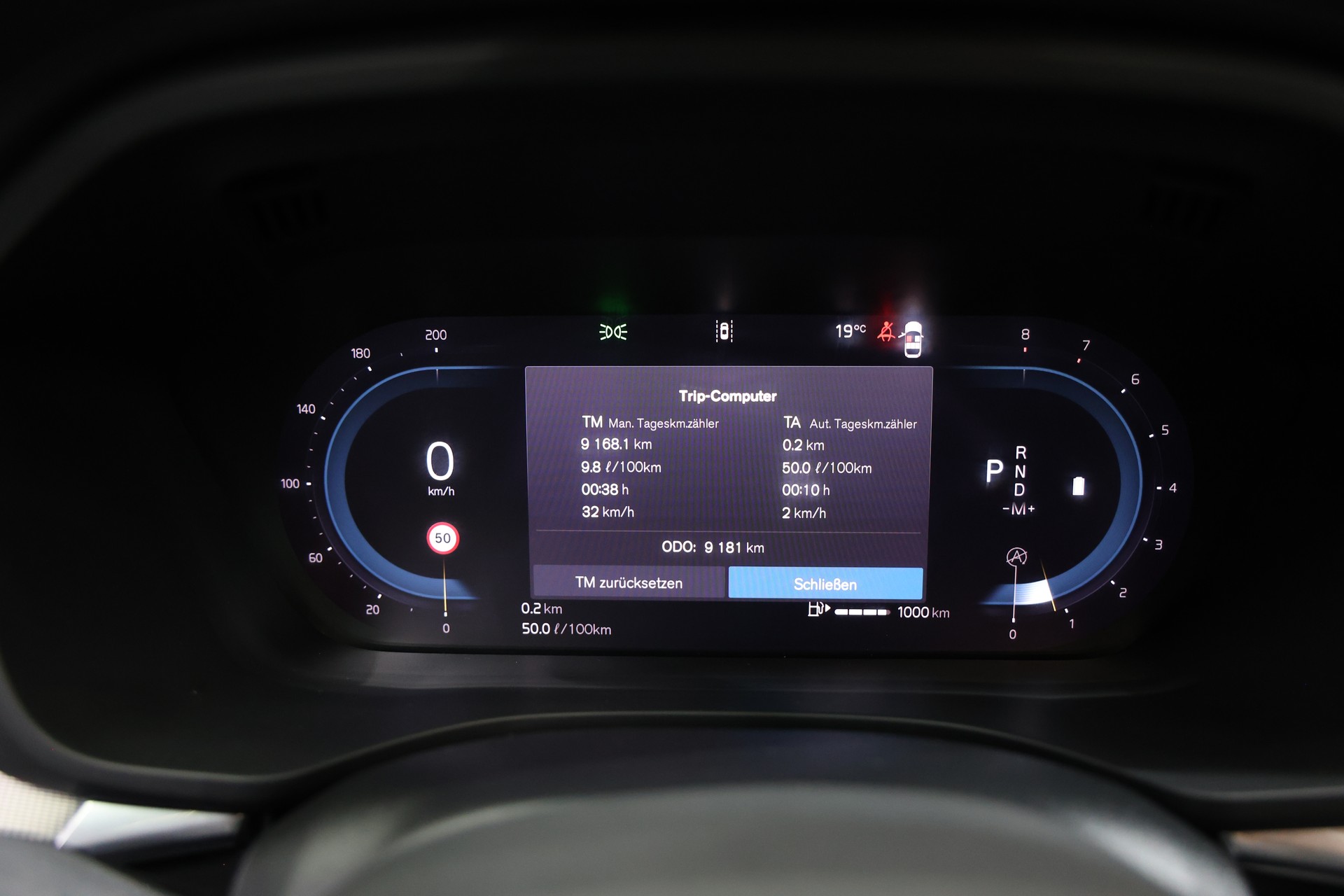VOLVO XC60 B5 Benzin Mild Hybrid AWD Ultra Dark Geartronic-image-10