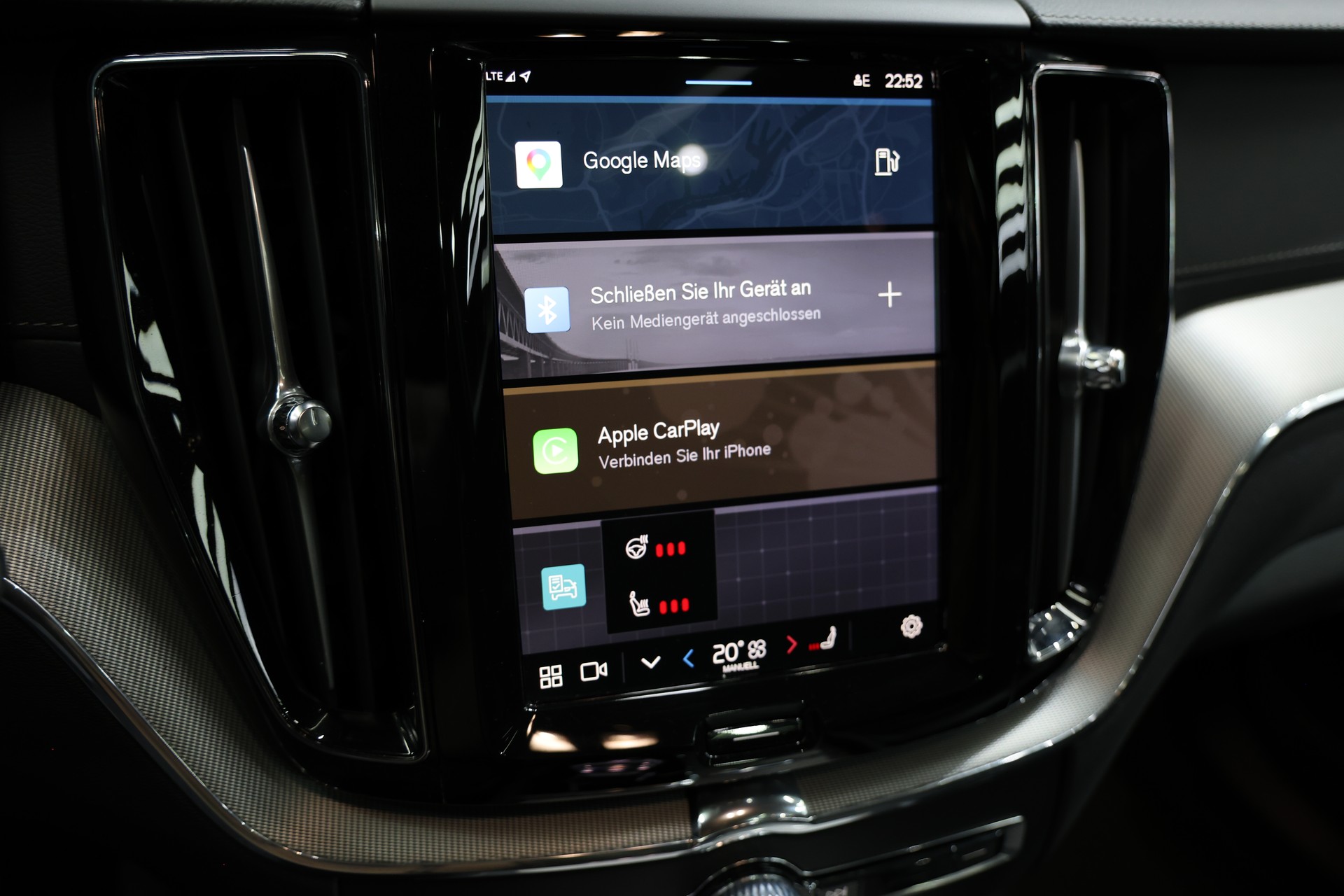 VOLVO XC60 B5 Benzin Mild Hybrid AWD Ultra Dark Geartronic-image-14