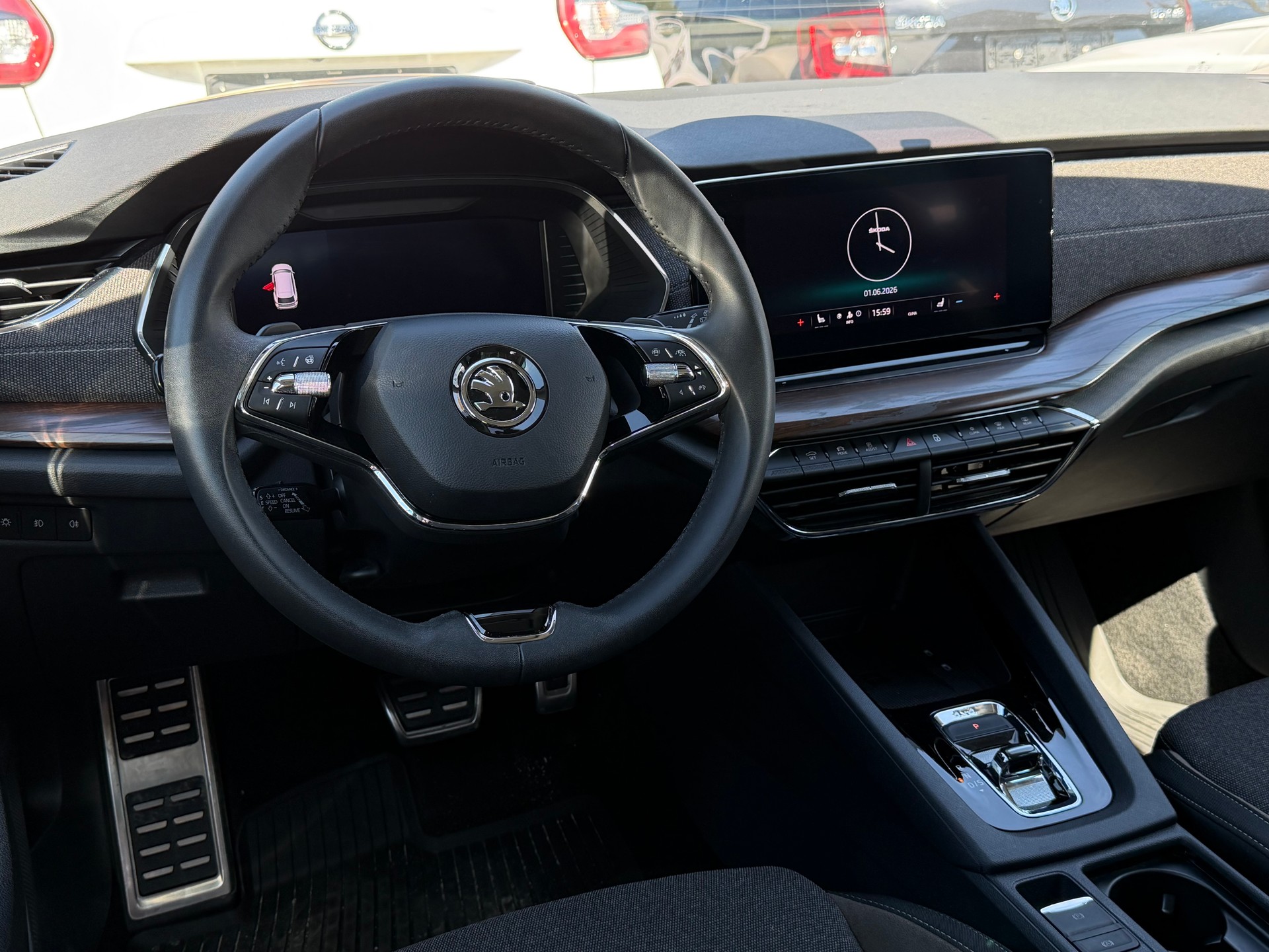 SKODA Octavia Combi 2.0 TDI DSG Scout 4x4-image-5