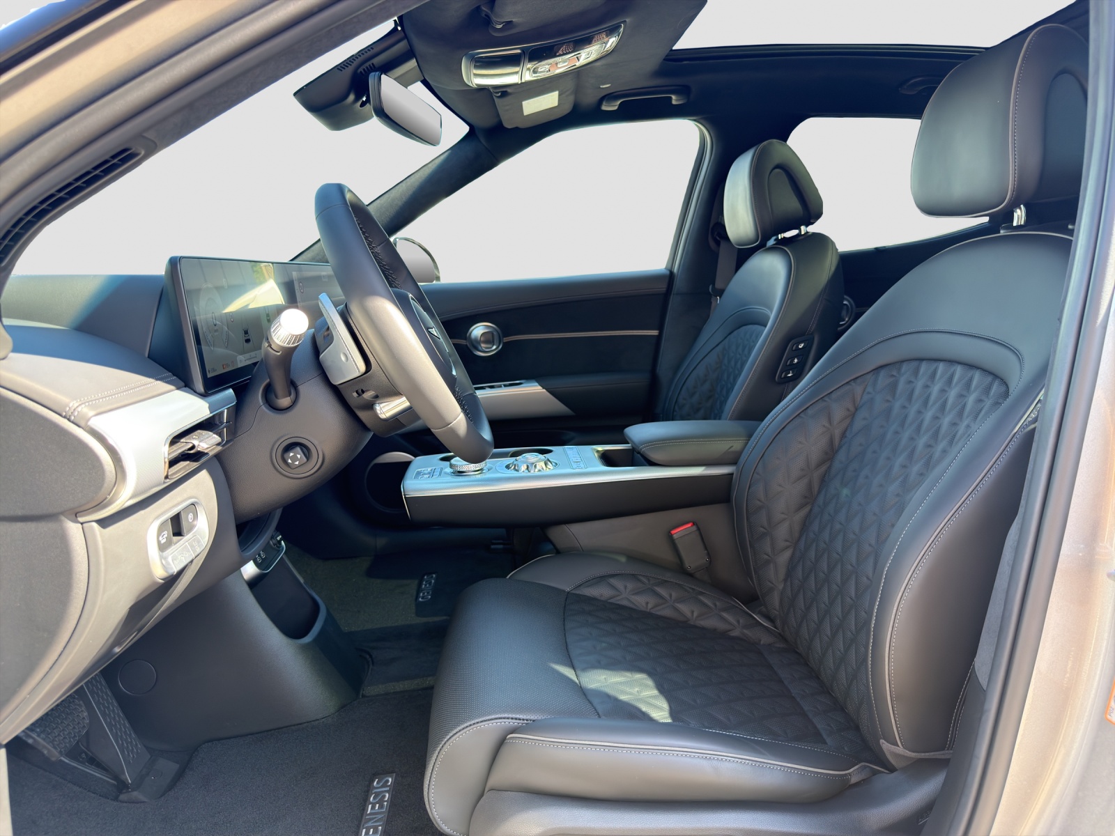 GENESIS GV60 77.4 kWh Sport AWD-image-8