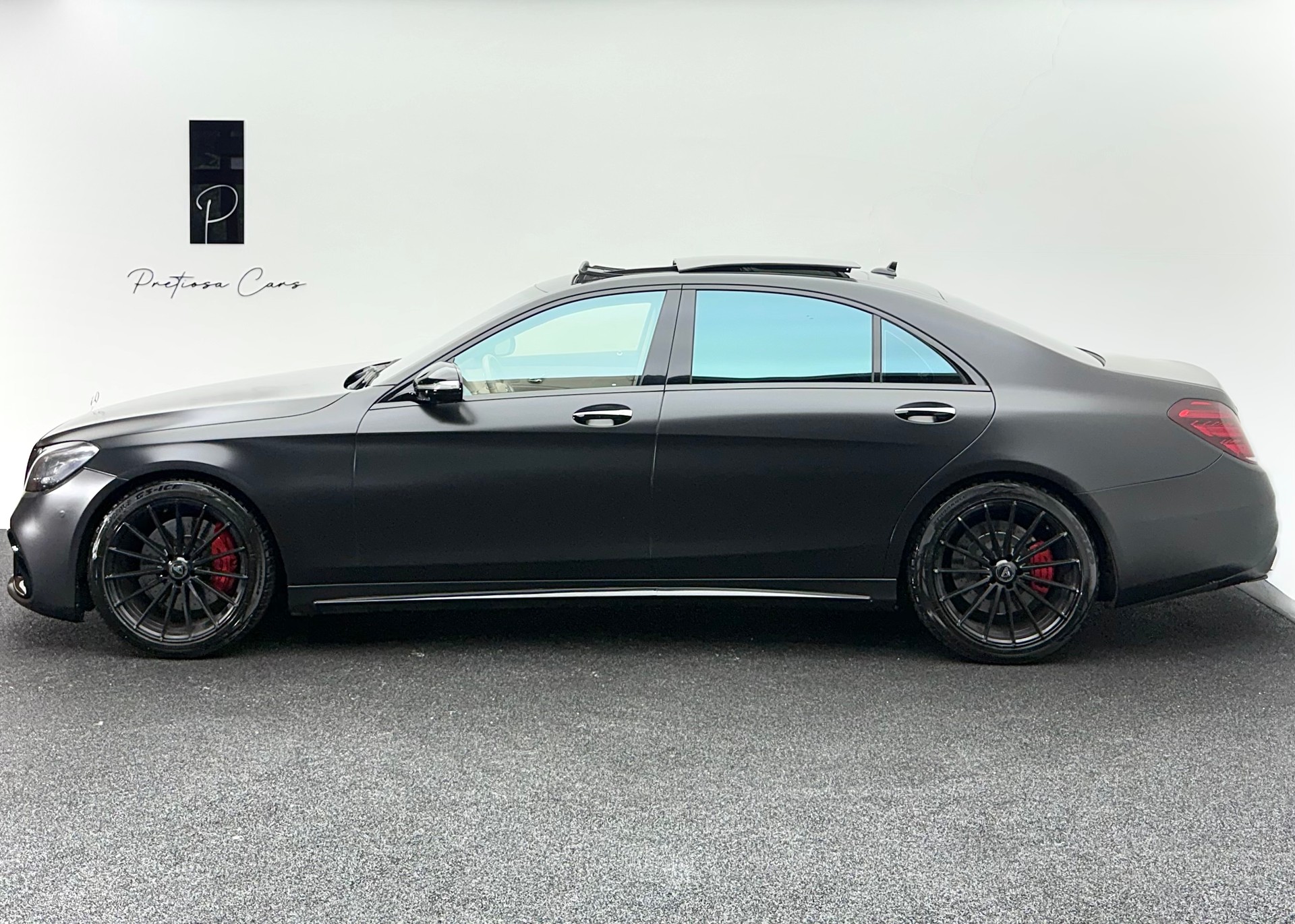 MERCEDES-BENZ S 500 L 4Matic 7G-Tronic Folie Schwarzmatt-showroom-element-3