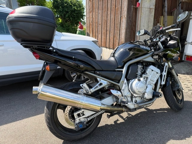 YAMAHA FZS 1000 Fazer-image-0