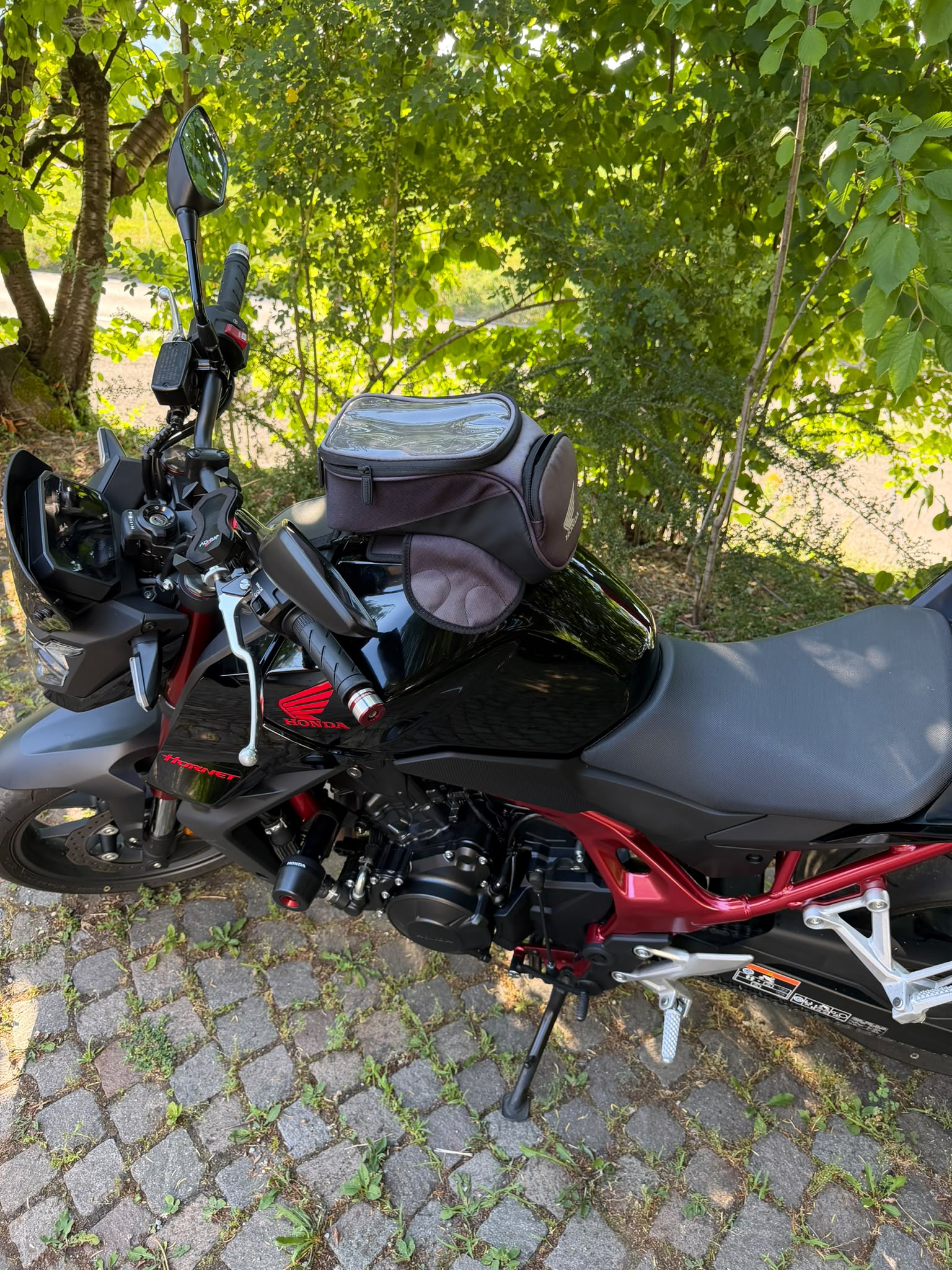 HONDA CB 750 Hornet-image-5