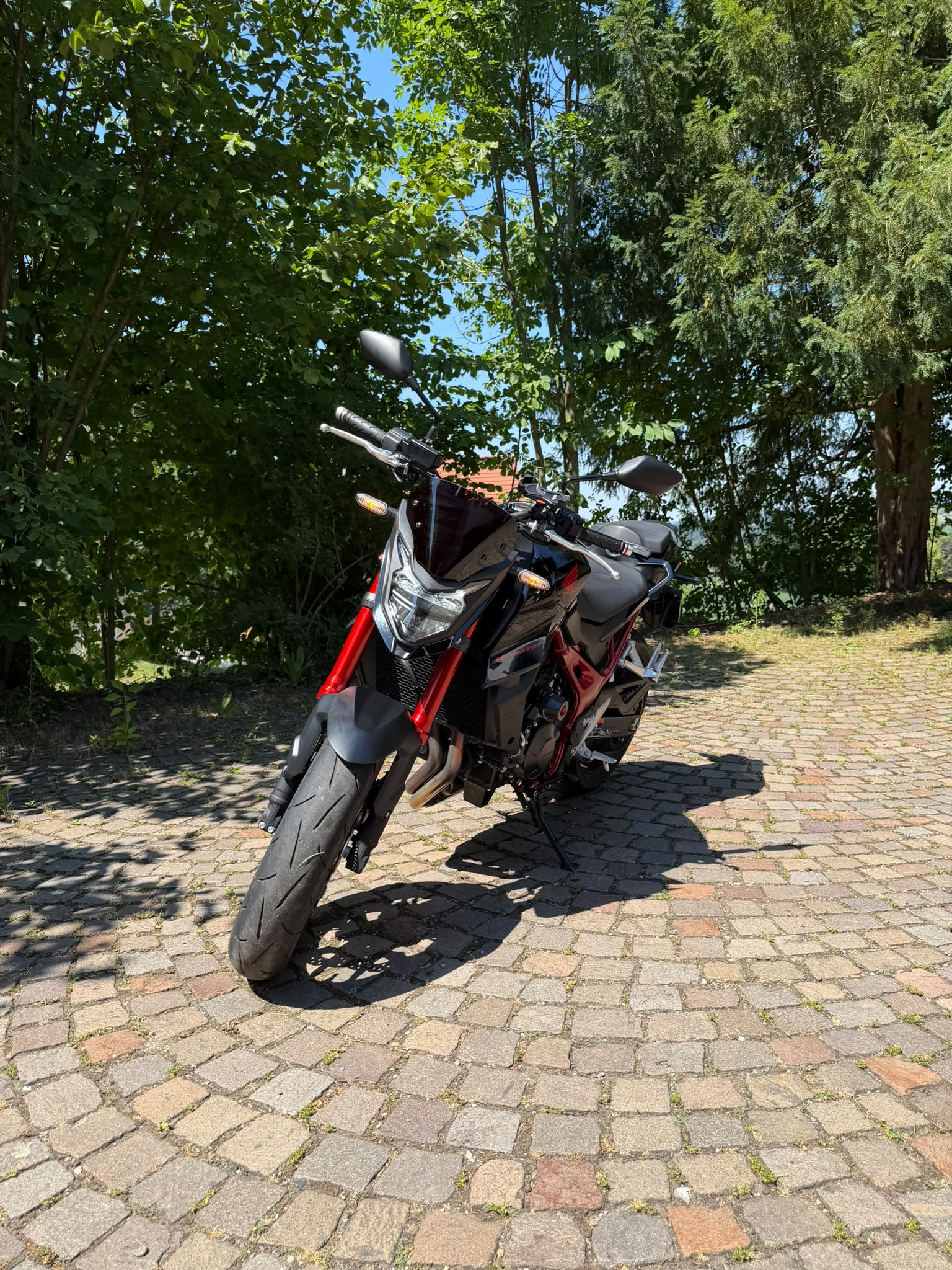 HONDA CB 750 Hornet-image-1