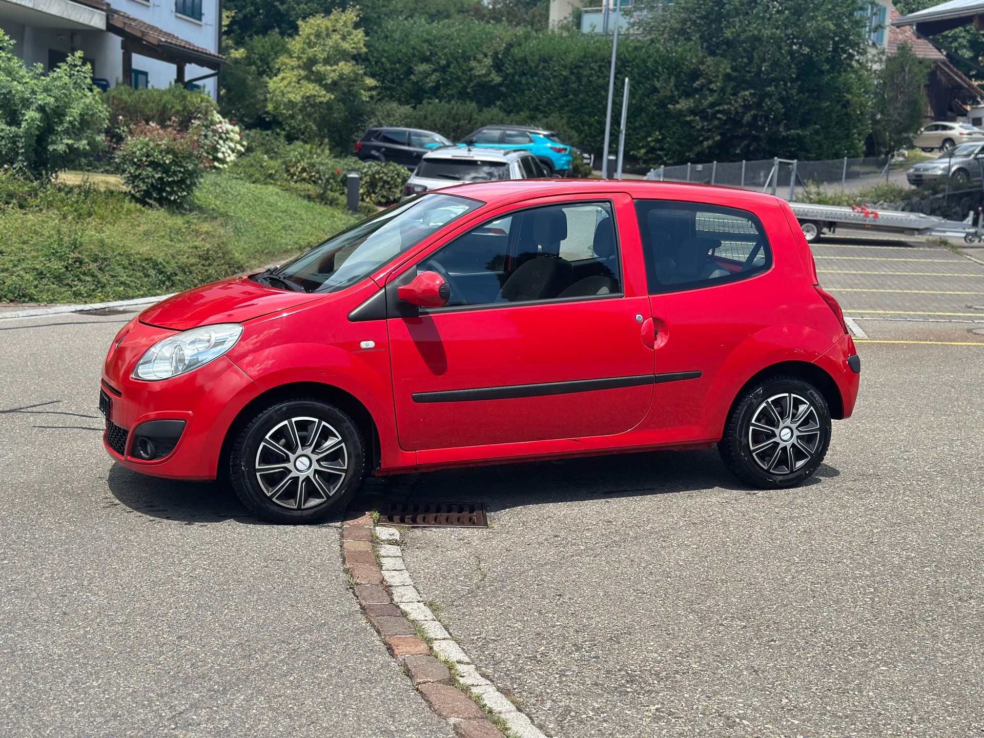 RENAULT Twingo 1.2 Authentique-showroom-element-1