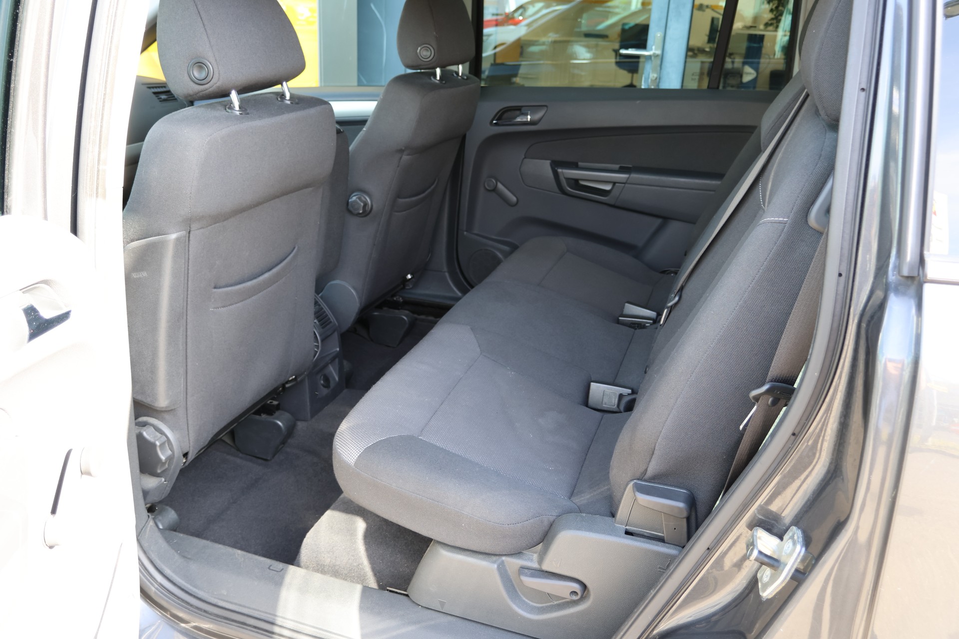 OPEL Zafira 1.8i Anniversary Edition 7Plätzer-image-9