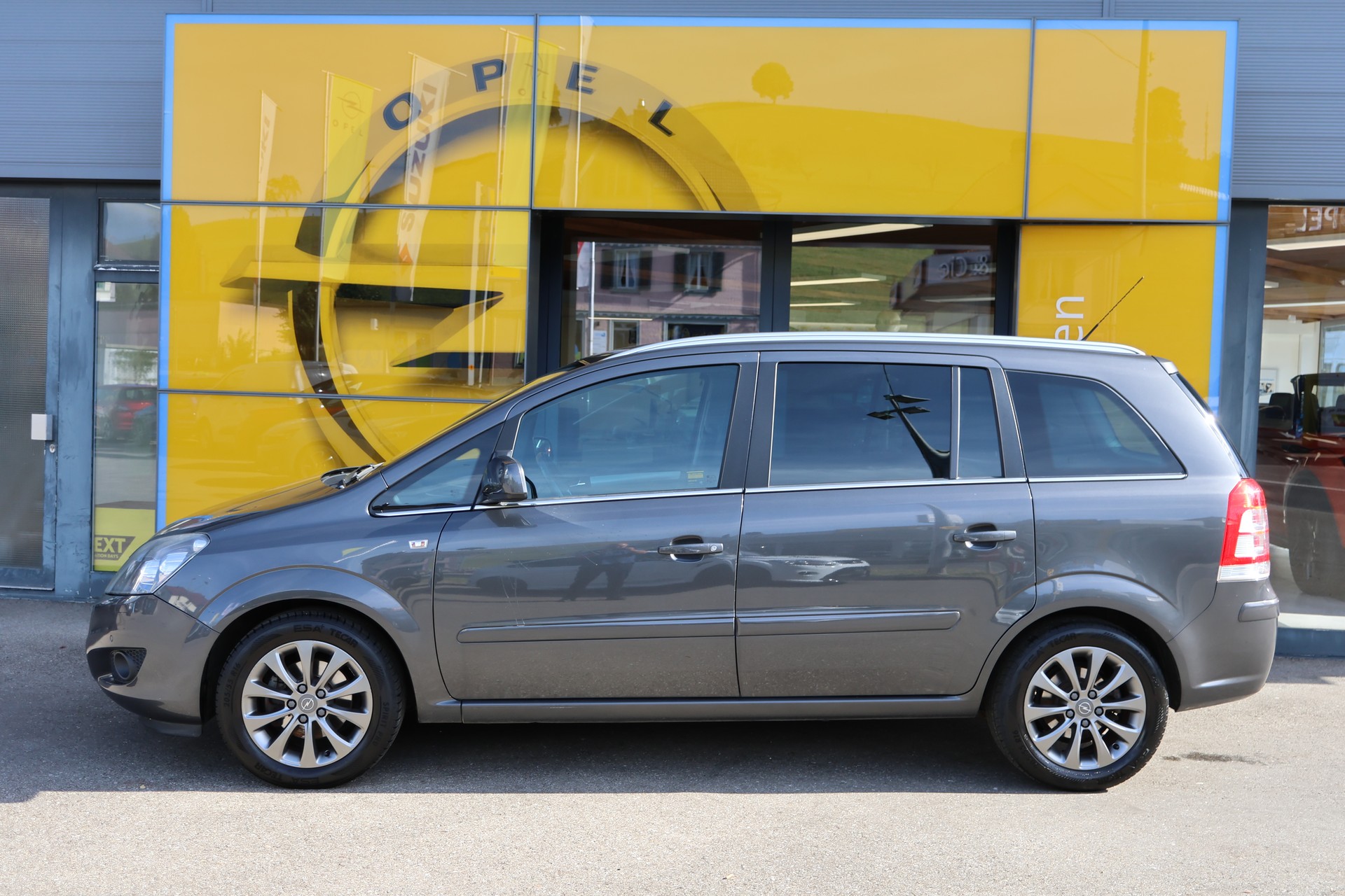 OPEL Zafira 1.8i Anniversary Edition 7Plätzer-showroom-element-1