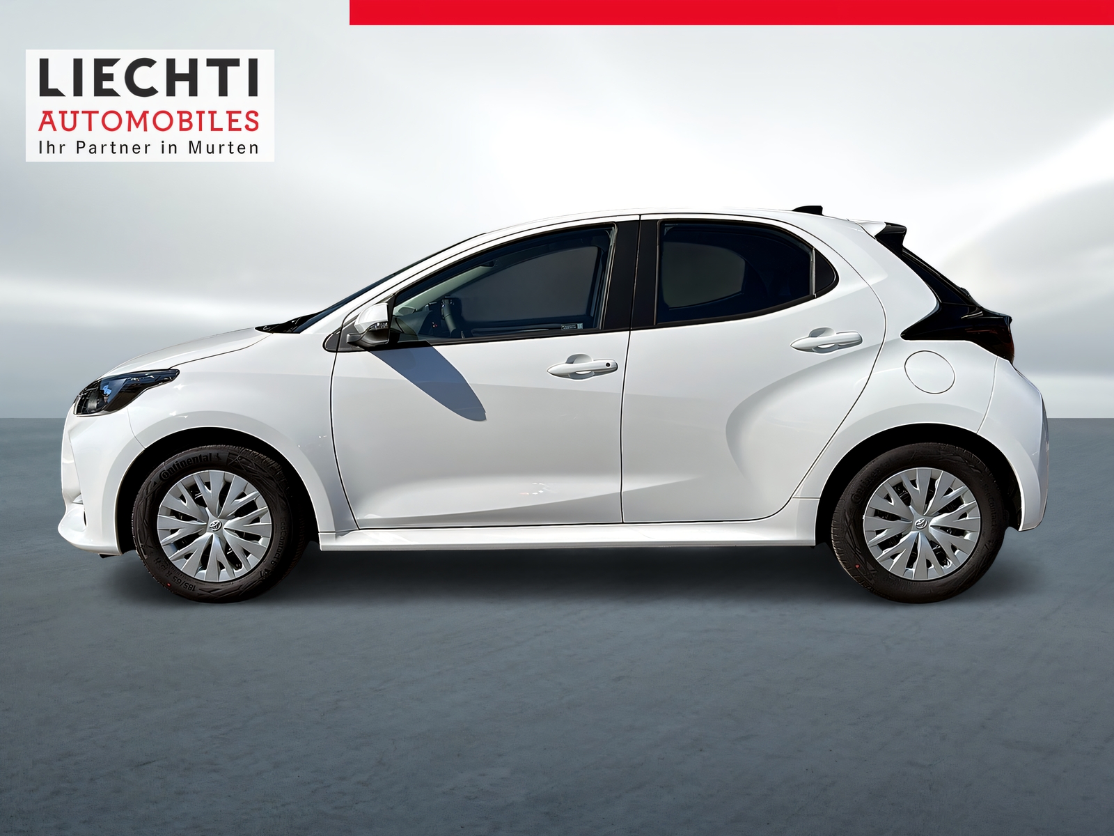 TOYOTA Yaris 1.5 Comfort e-CVT-showroom-element-1