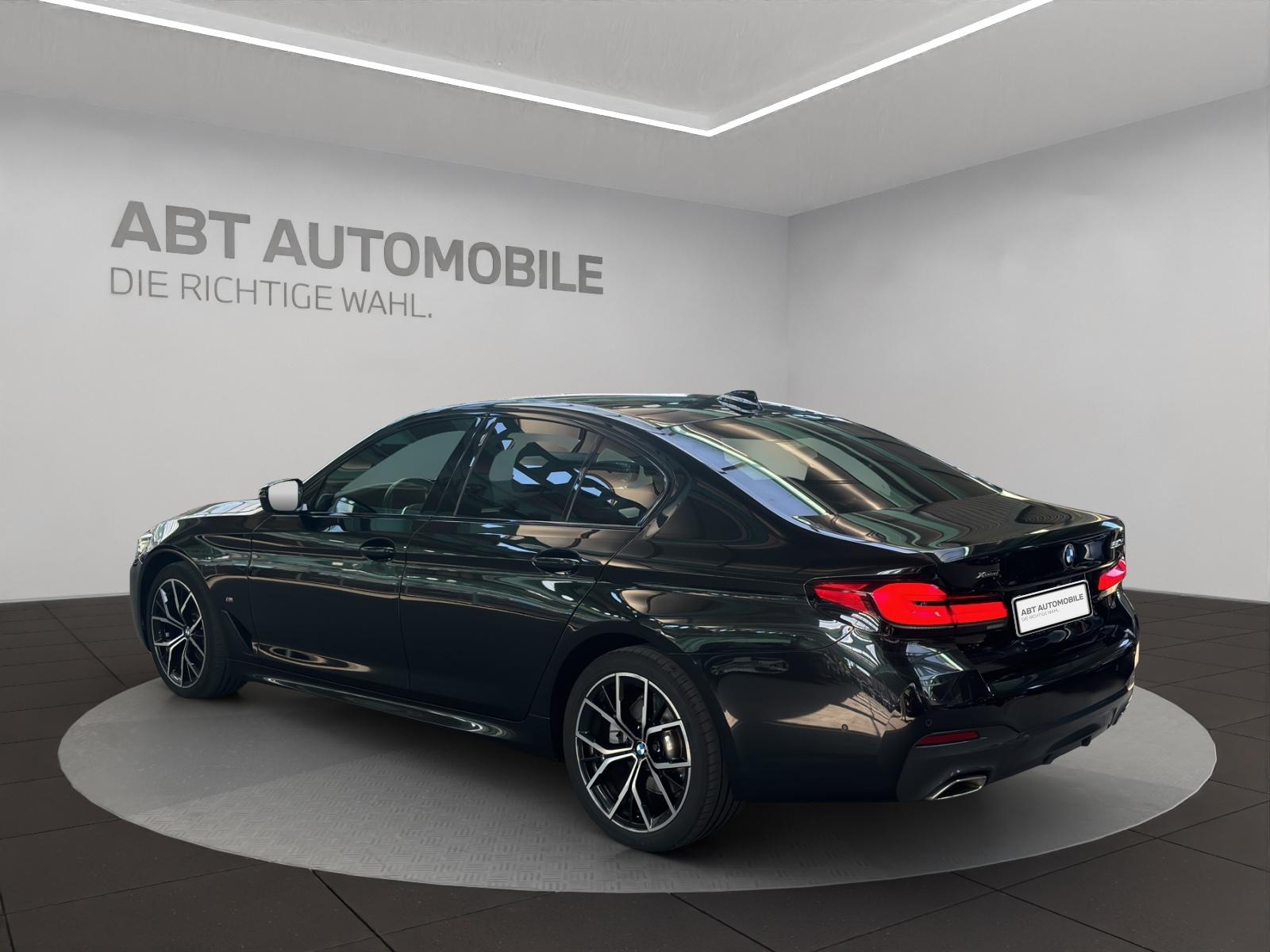 BMW 520d xDrive paddles-showroom-element-3