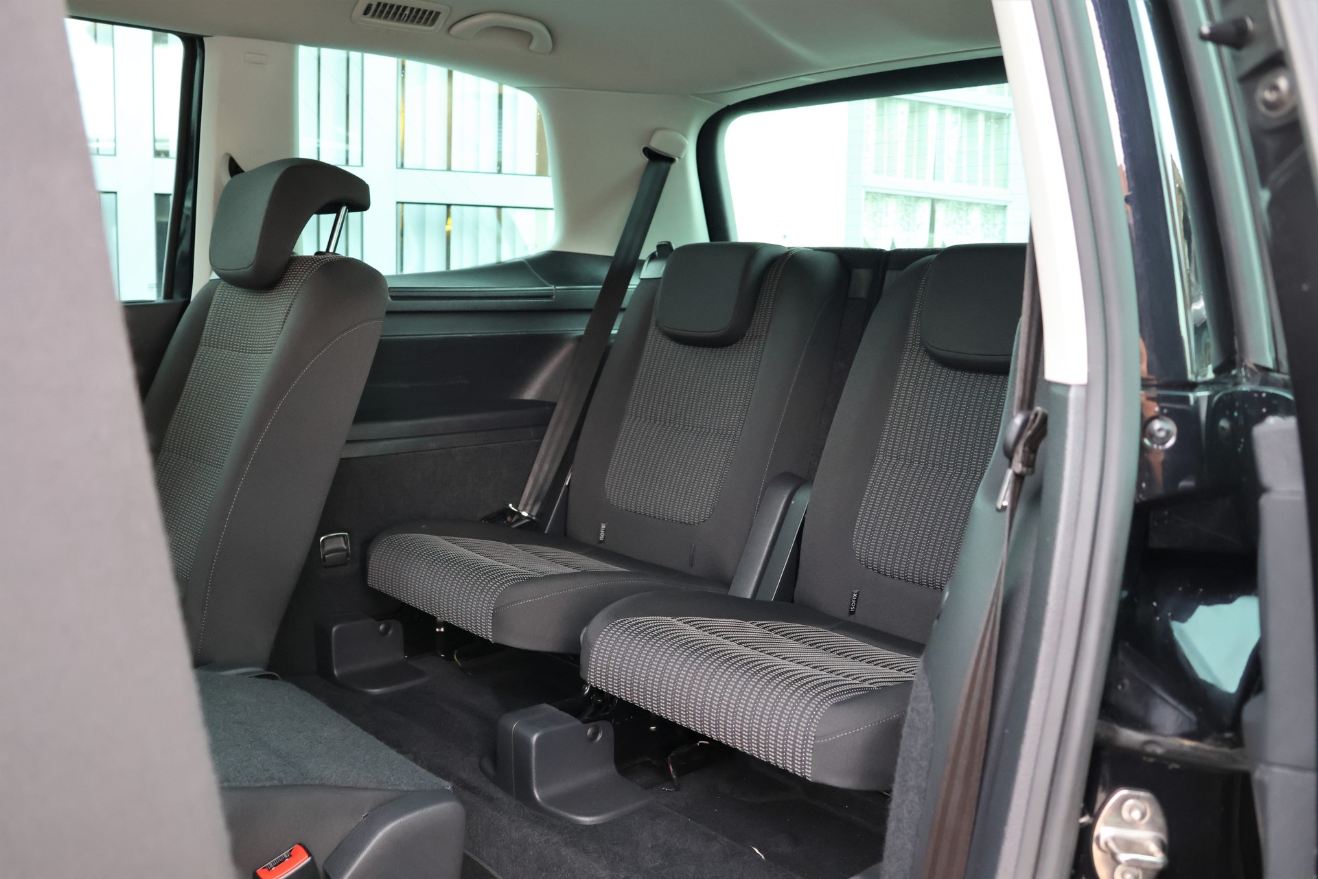 SEAT Alhambra 1.4 TSI Style DSG (CH) 7 Plätzer + 1.8T AHK-image-13