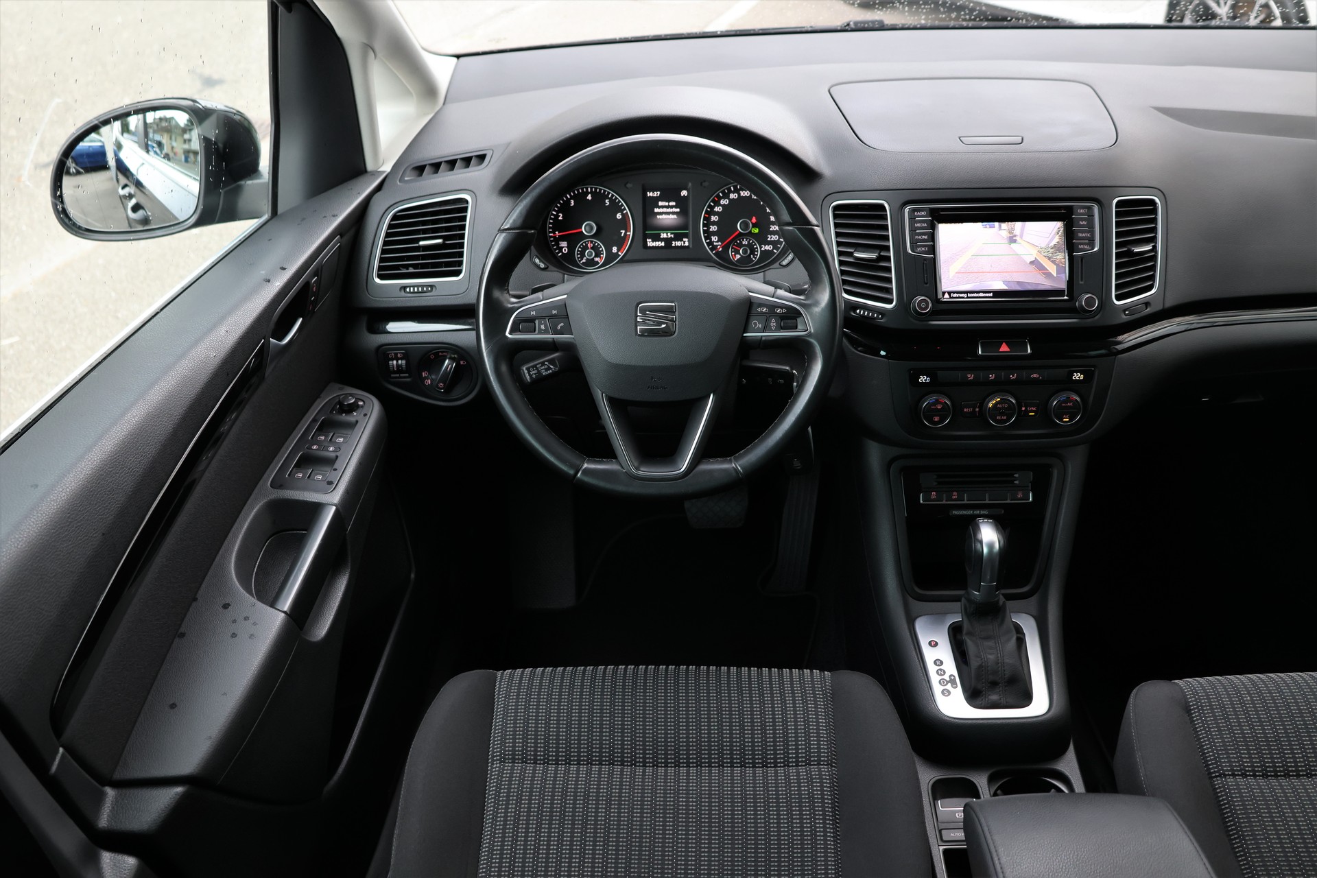 SEAT Alhambra 1.4 TSI Style DSG (CH) 7 Plätzer + 1.8T AHK-image-14