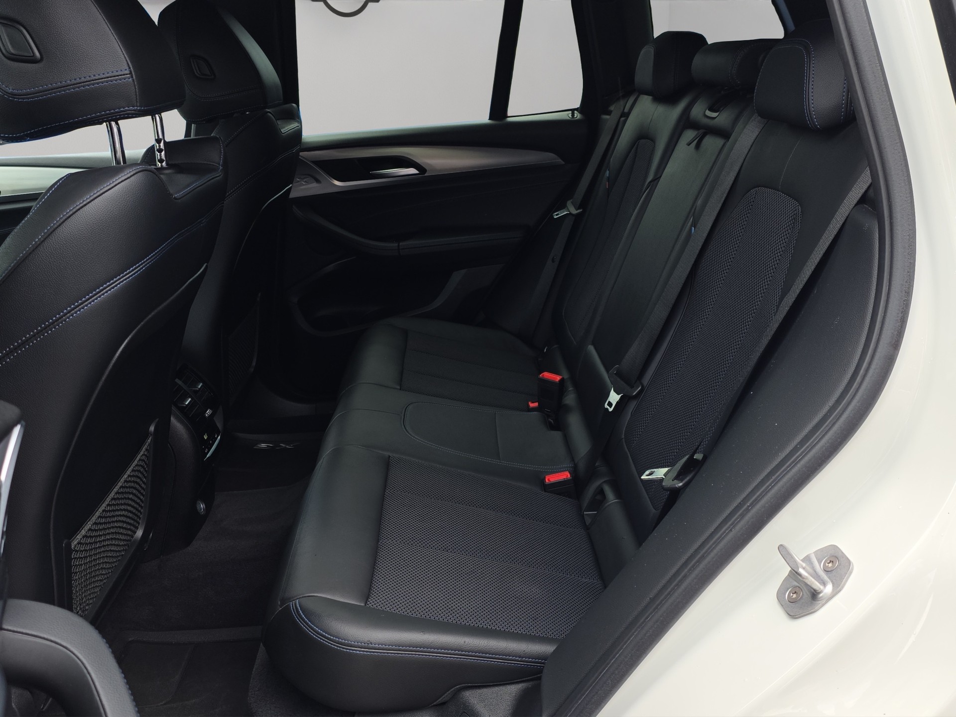 BMW X3 xDrive 20d M Sport Steptronic-image-14