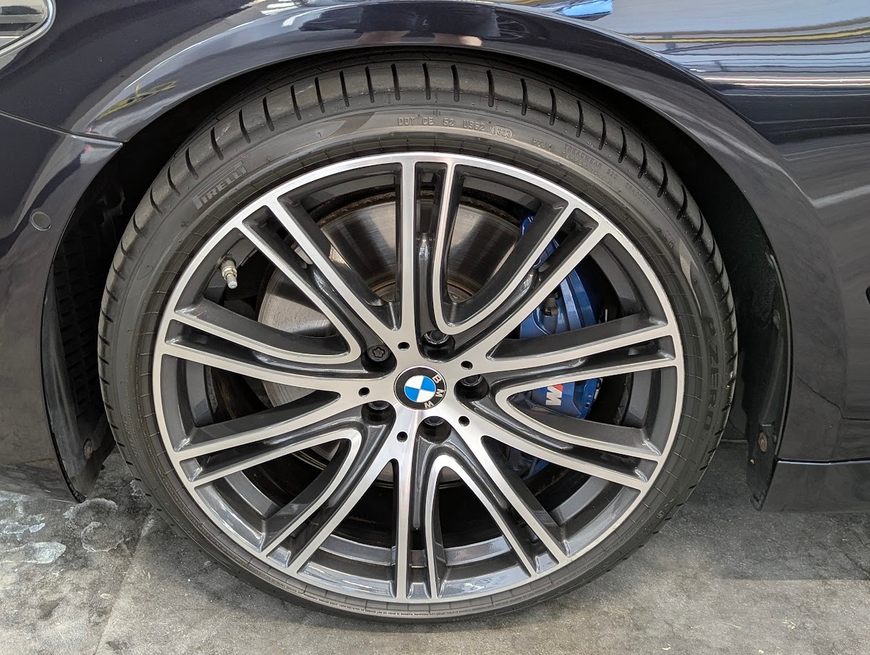 BMW M550i xDrive SAG G30 FACELIFT*12MT GAR HEAD-UP HARMAN/KARDON VOLL-LED LEDER MEMORY ADAPT. FAHRWERK*-showroom-element-2