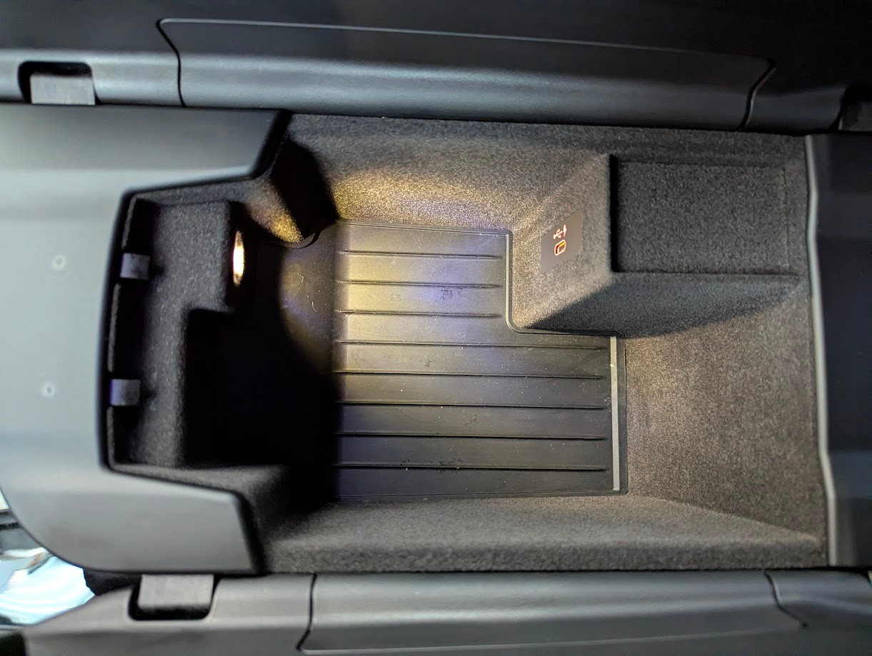 BMW M550i xDrive SAG G30 FACELIFT*12MT GAR HEAD-UP HARMAN/KARDON VOLL-LED LEDER MEMORY ADAPT. FAHRWERK*-image-25