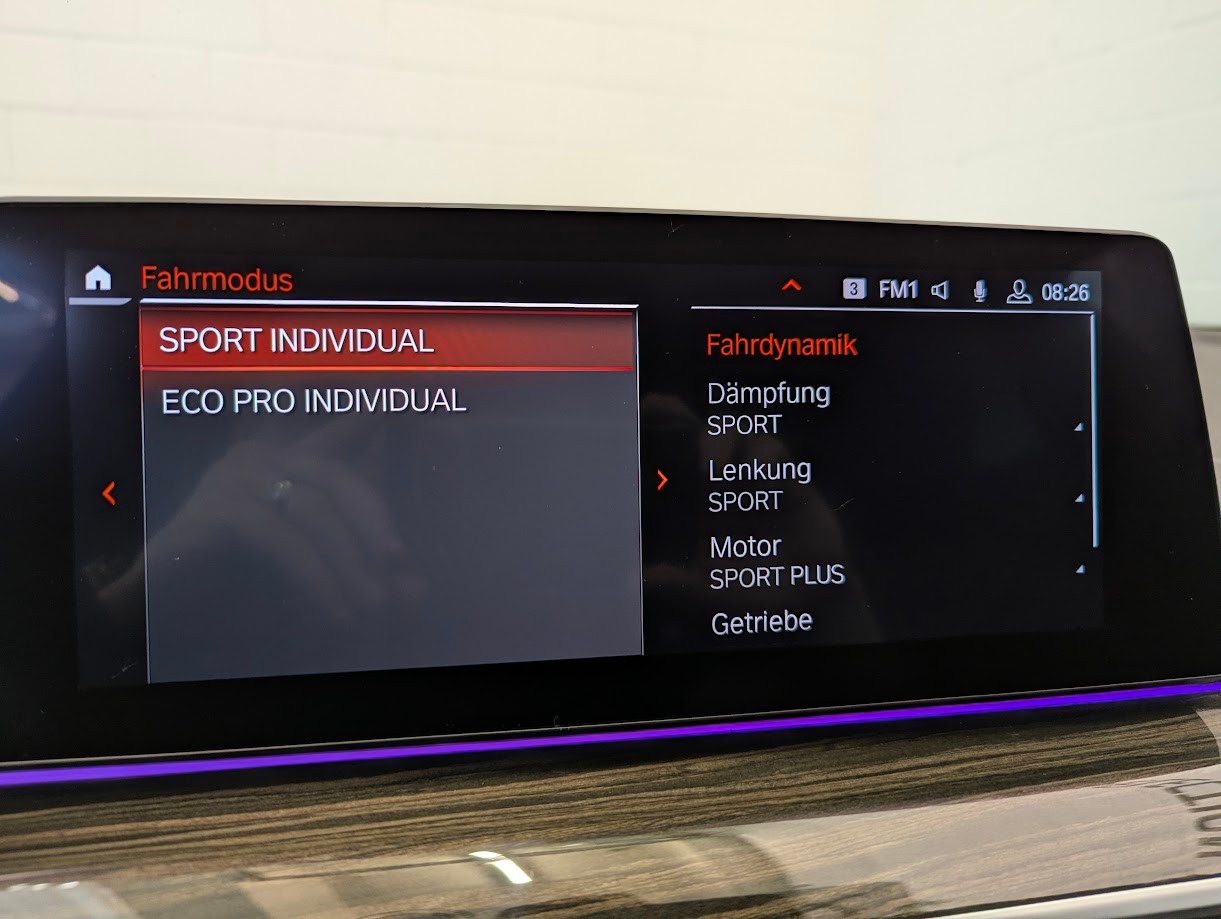 BMW M550i xDrive SAG G30 FACELIFT*12MT GAR HEAD-UP HARMAN/KARDON VOLL-LED LEDER MEMORY ADAPT. FAHRWERK*-image-16