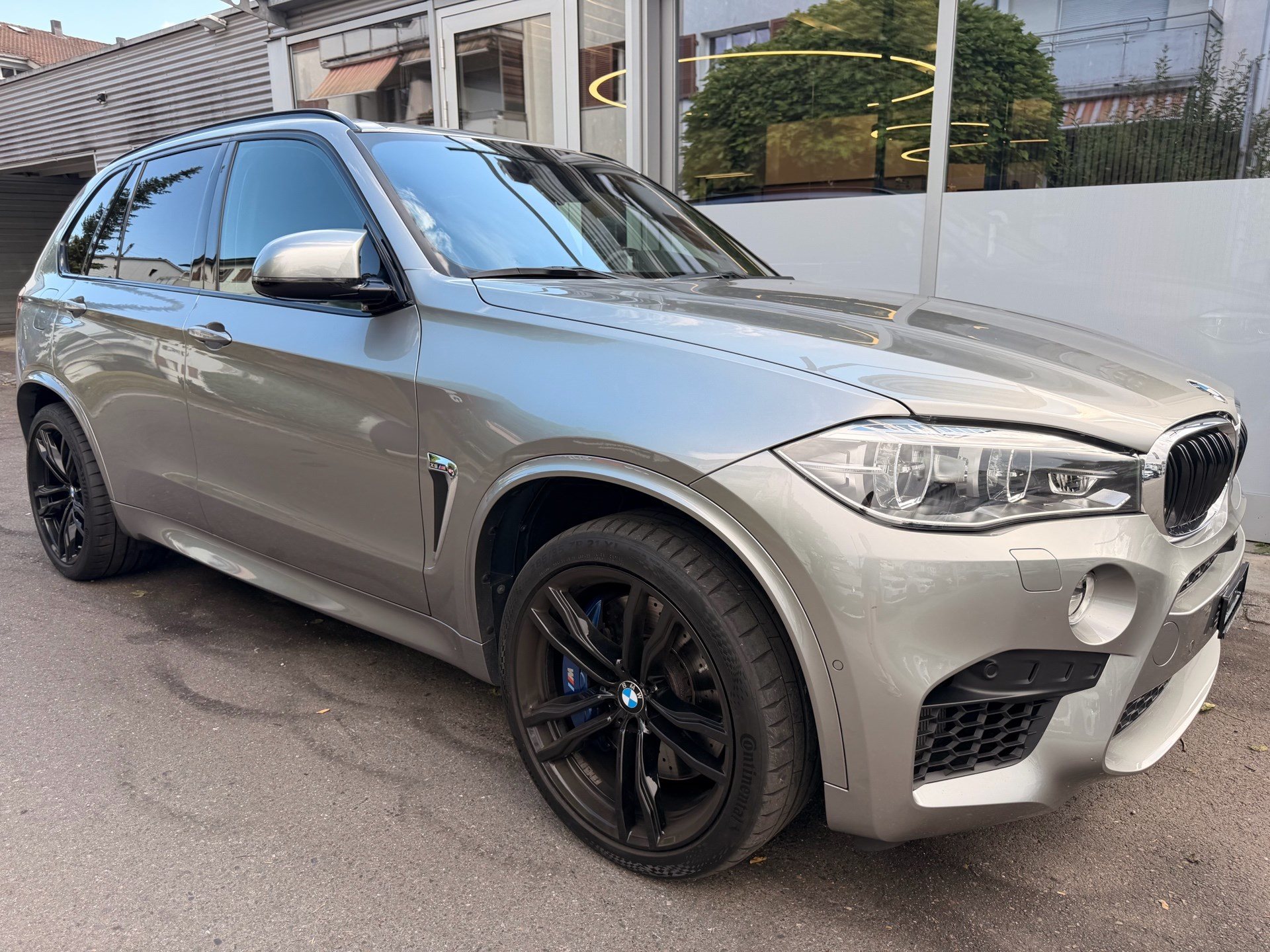 BMW X5 M *** AB BMW SERVICE UND MFK ***-showroom-element-2