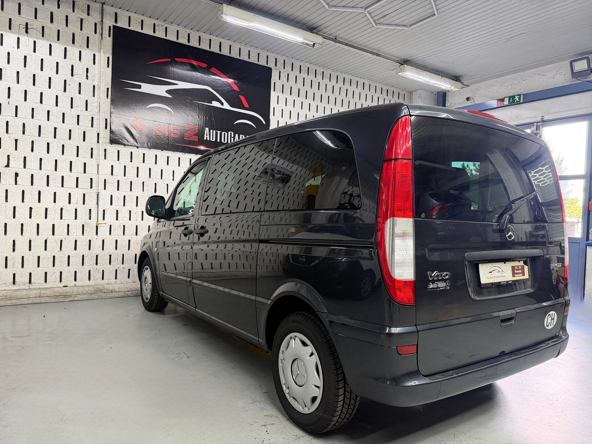 MERCEDES-BENZ Vito 115 CDI-image-11