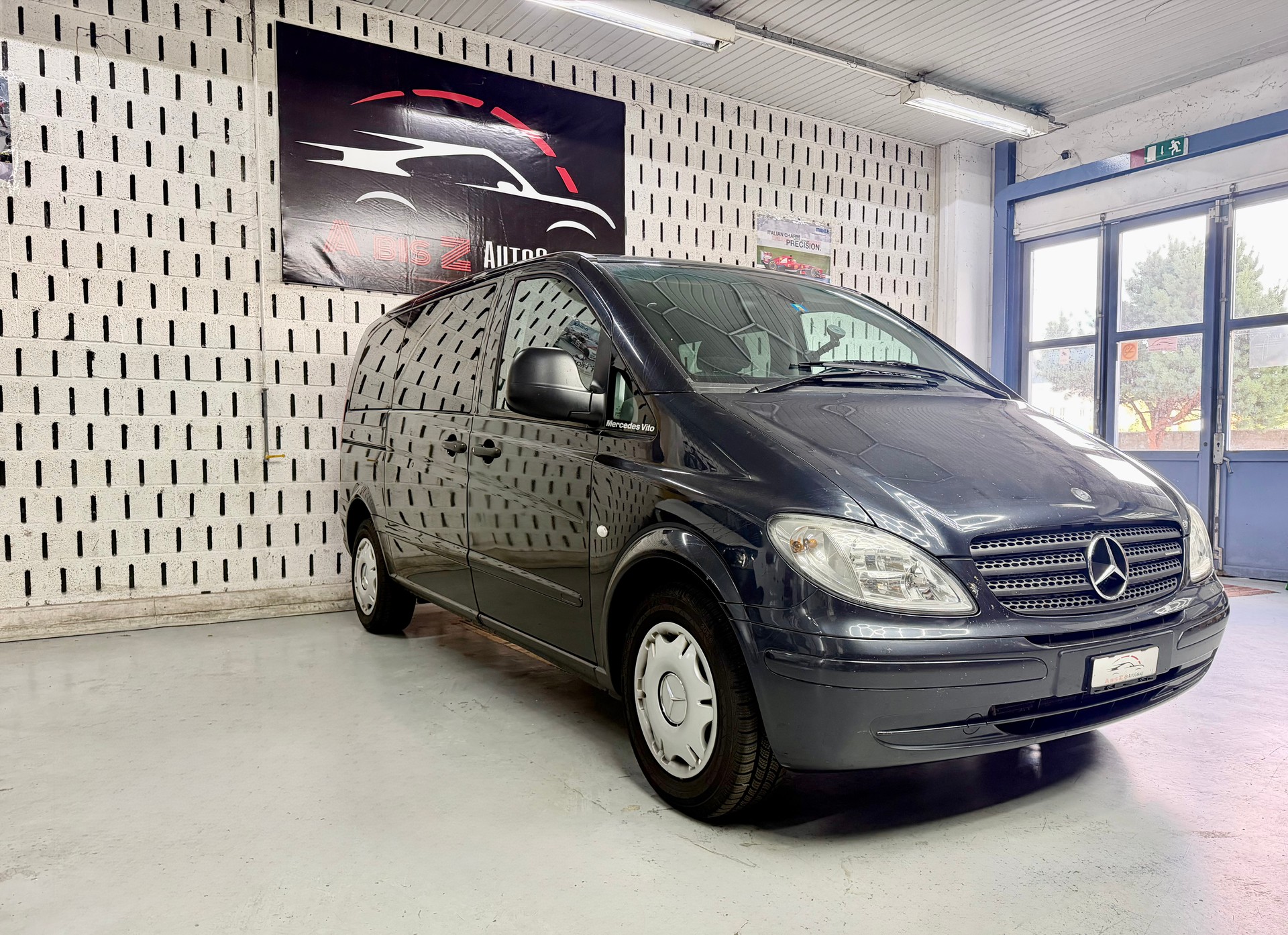 MERCEDES-BENZ Vito 115 CDI-image-2
