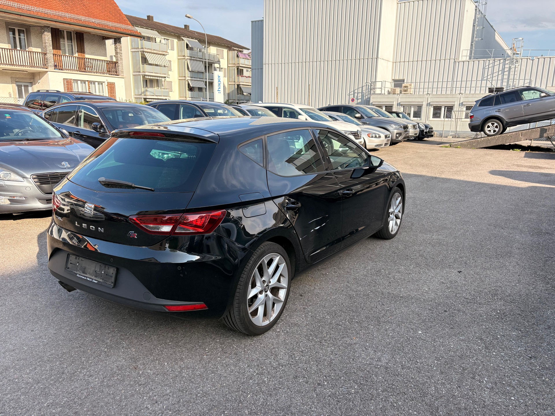 SEAT Leon 1.4 TSI FR Line DSG-image-2