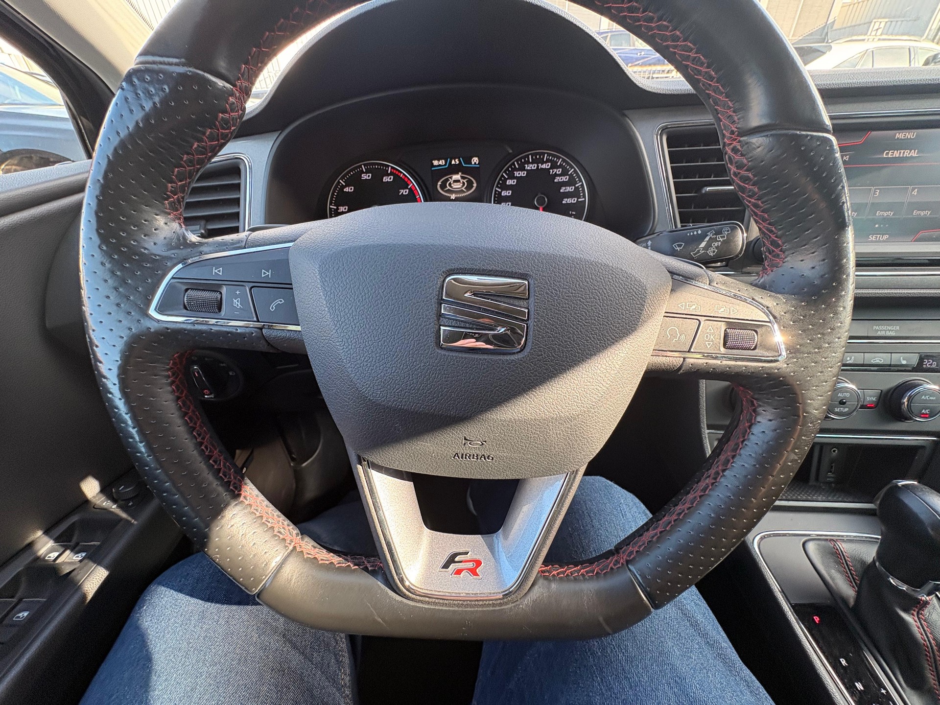 SEAT Leon 1.4 TSI FR Line DSG-image-7