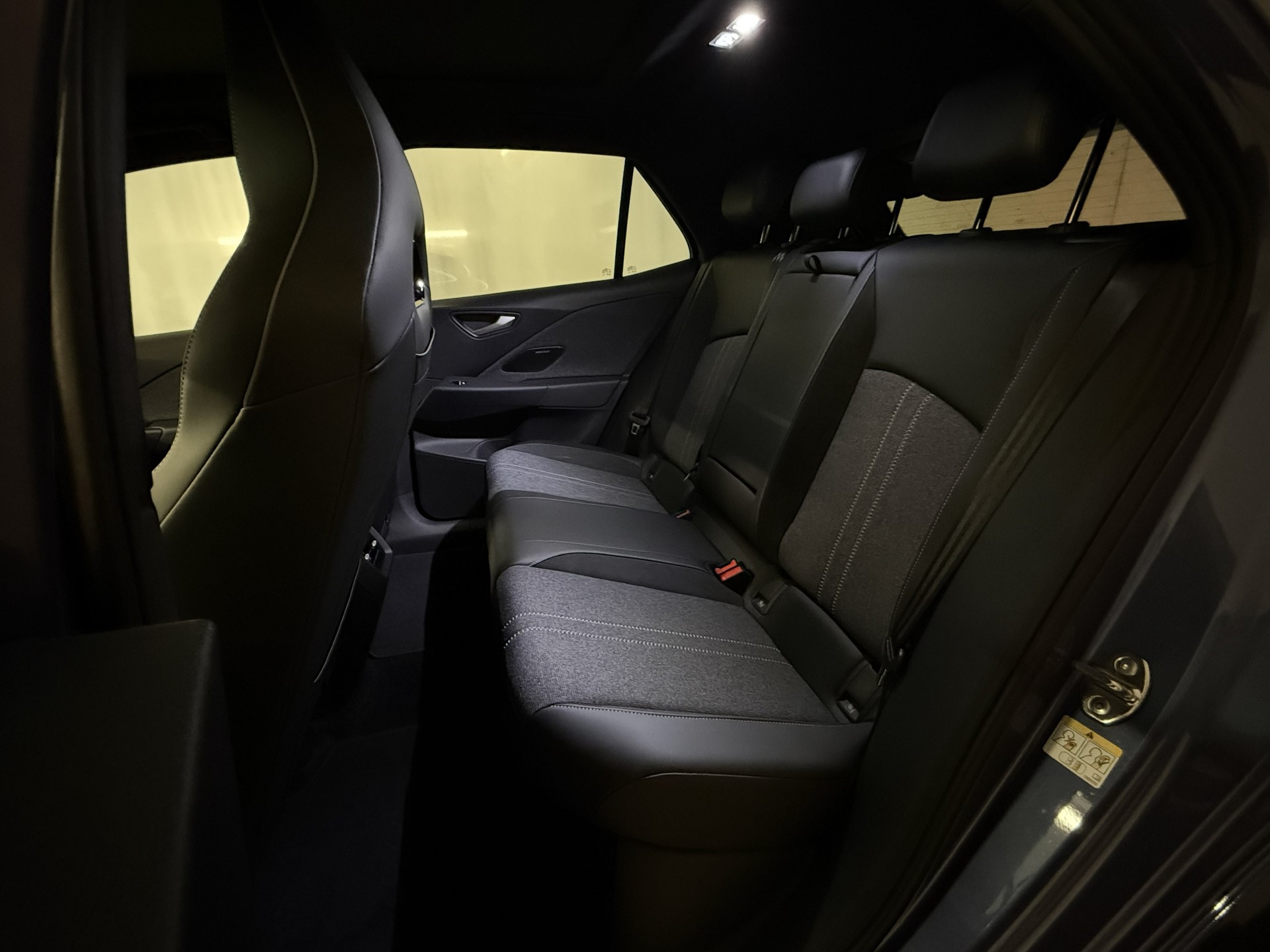 VW ID.3 Neo 79 kWh 231 PS Style-image-13