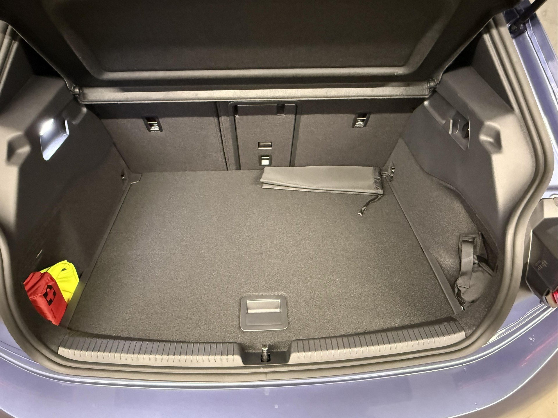 VW ID.3 Neo 79 kWh 231 PS Style-image-18