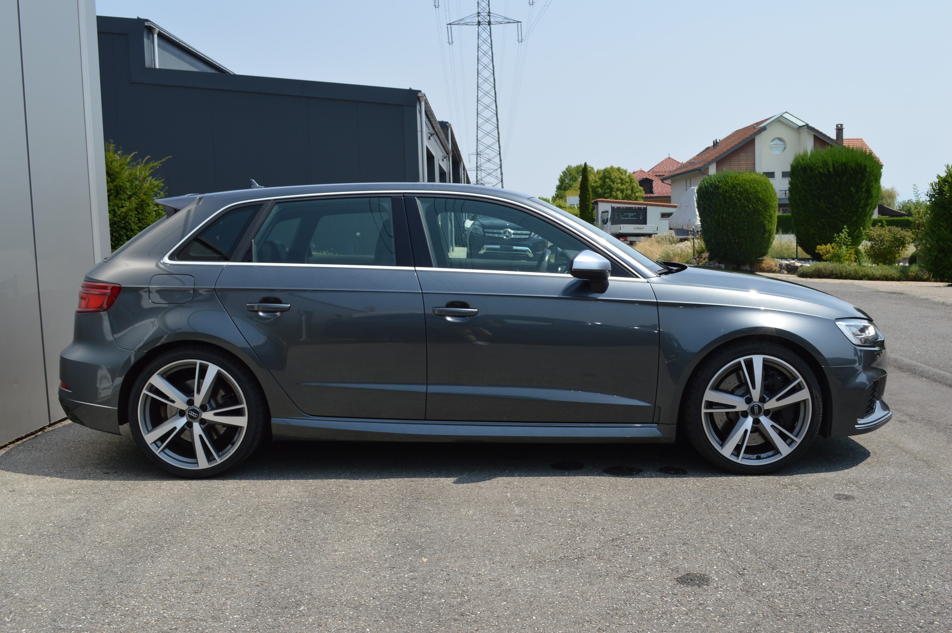 AUDI RS3 Sportback 2.5 TSI quattro S-tronic-showroom-element-3