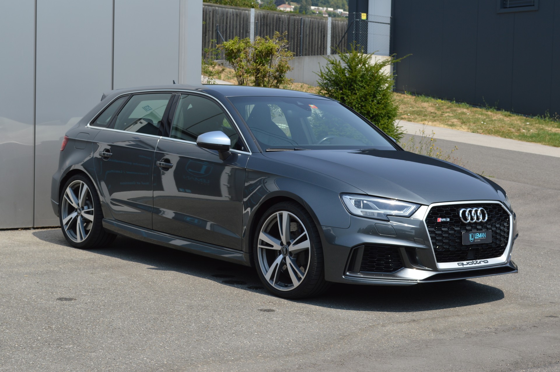 AUDI RS3 Sportback 2.5 TSI quattro S-tronic-showroom-element-2