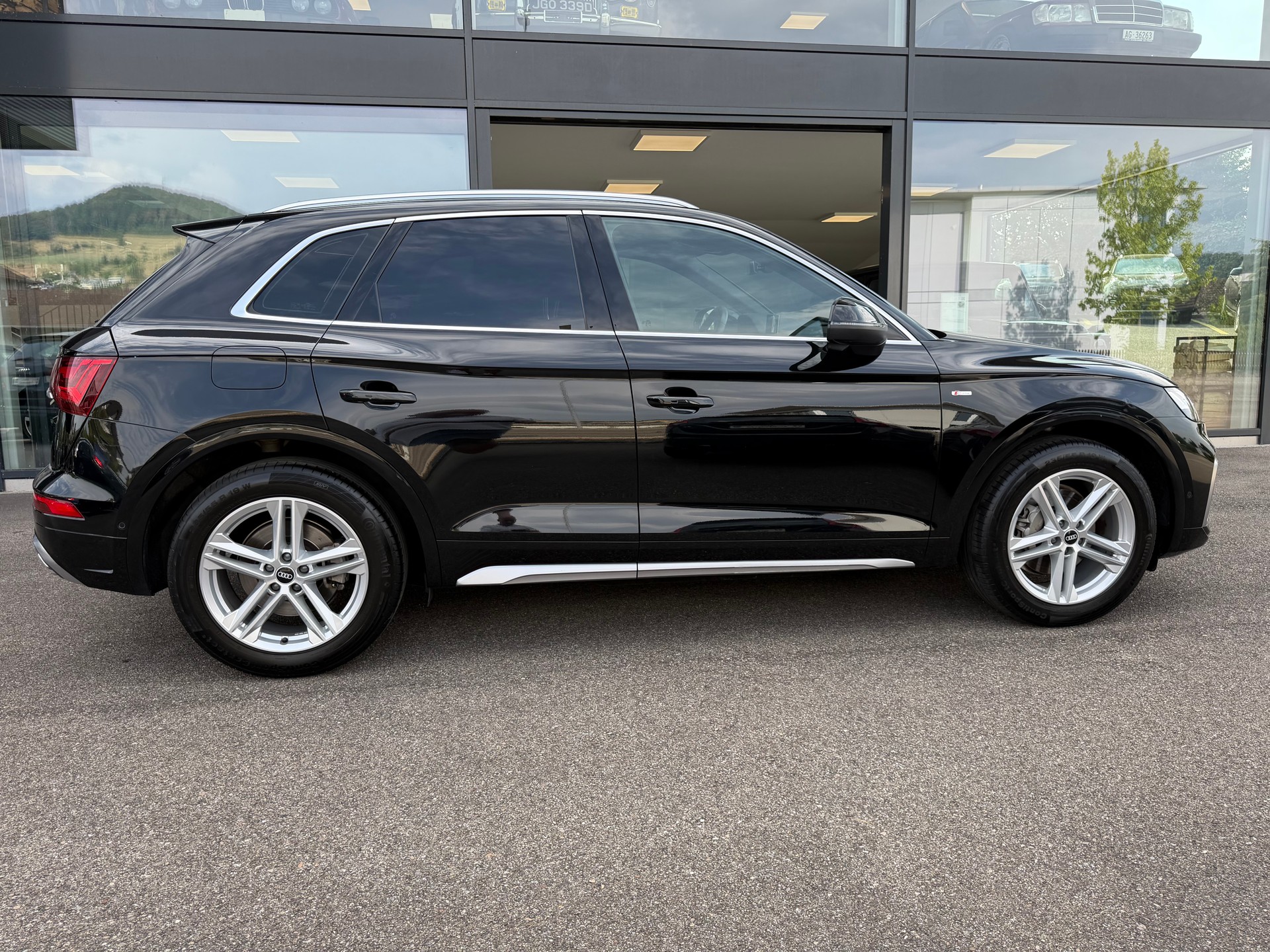 AUDI Q5 2.0 45 TFSI S Line quattro S-Tronic-showroom-element-2