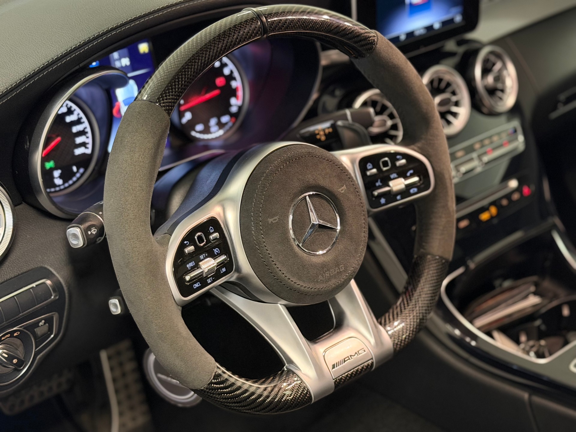 MERCEDES-BENZ C 63 AMG Speedshift-image-22